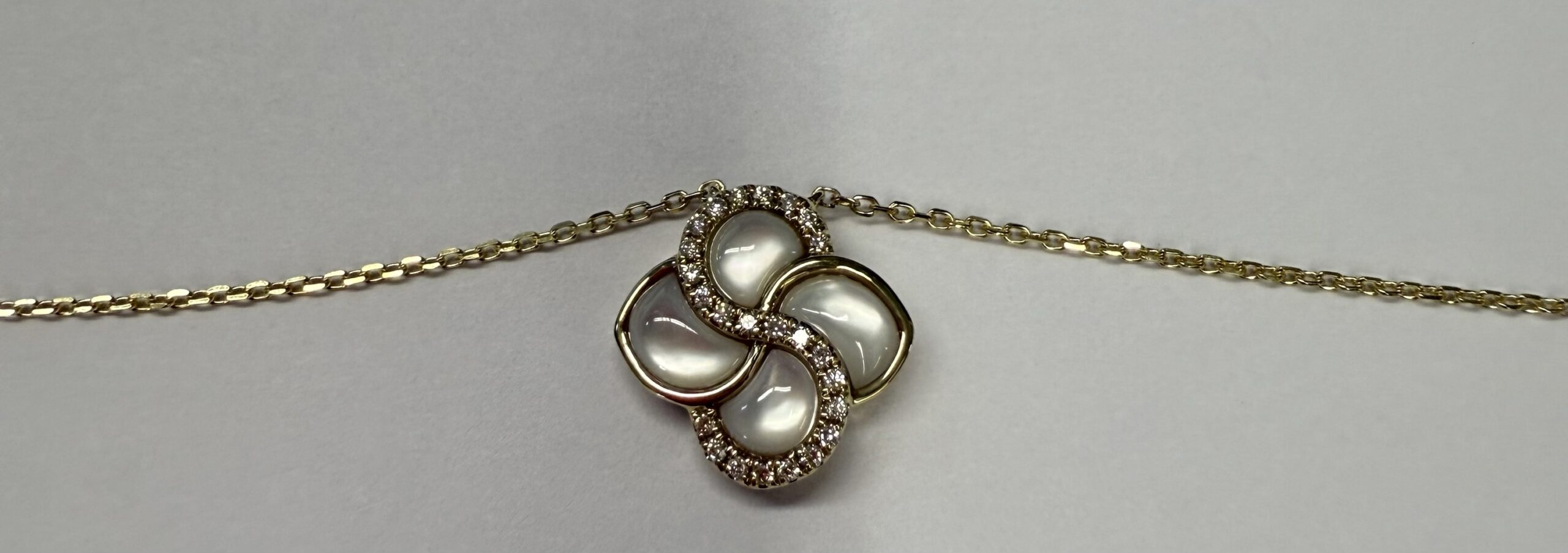 14k Yellow Gold Genuine 1.45 Cttw Mother of Pearl & Diamond Cluster Pendant - Image 12