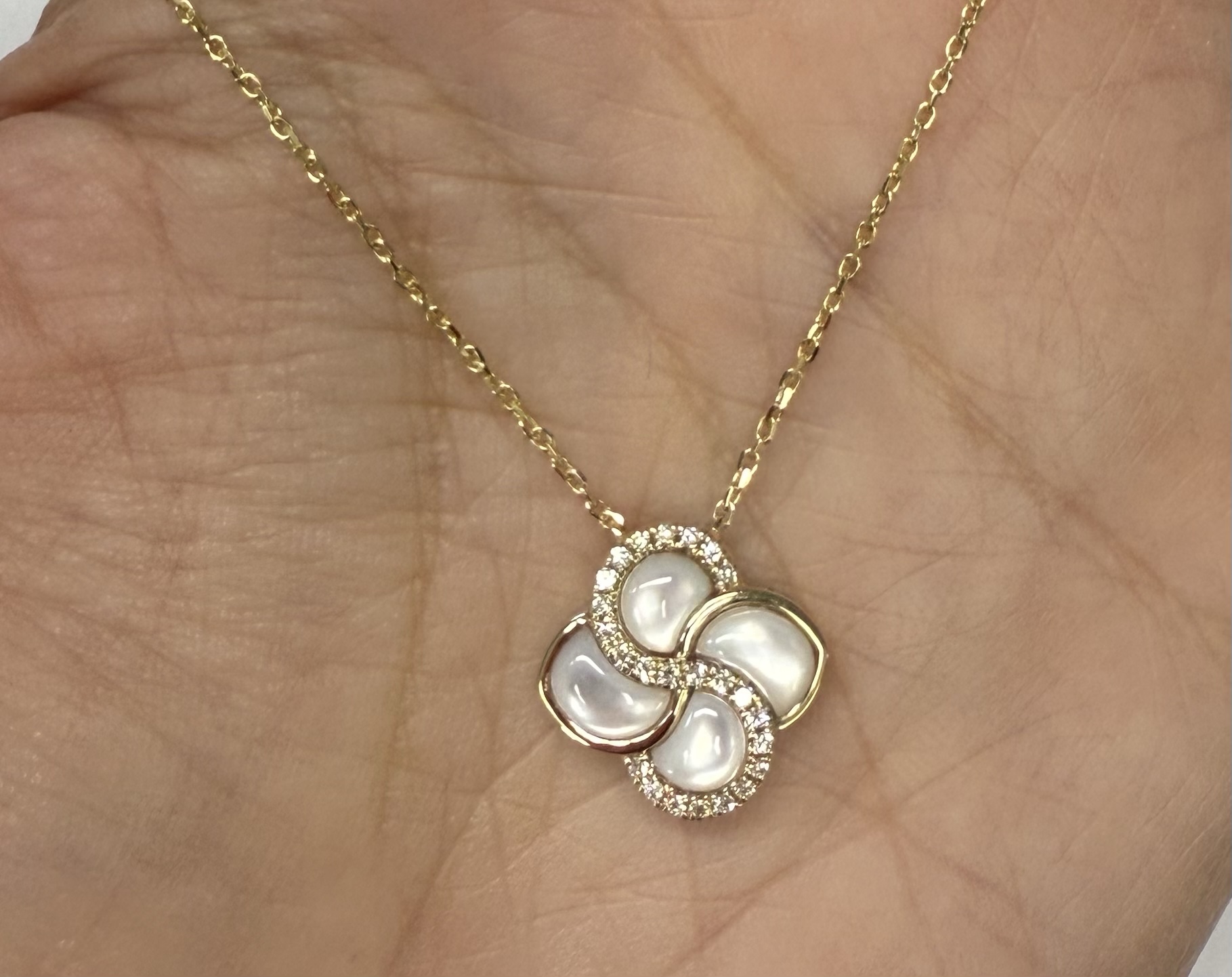 14k Yellow Gold Genuine 1.45 Cttw Mother of Pearl & Diamond Cluster Pendant - Image 16