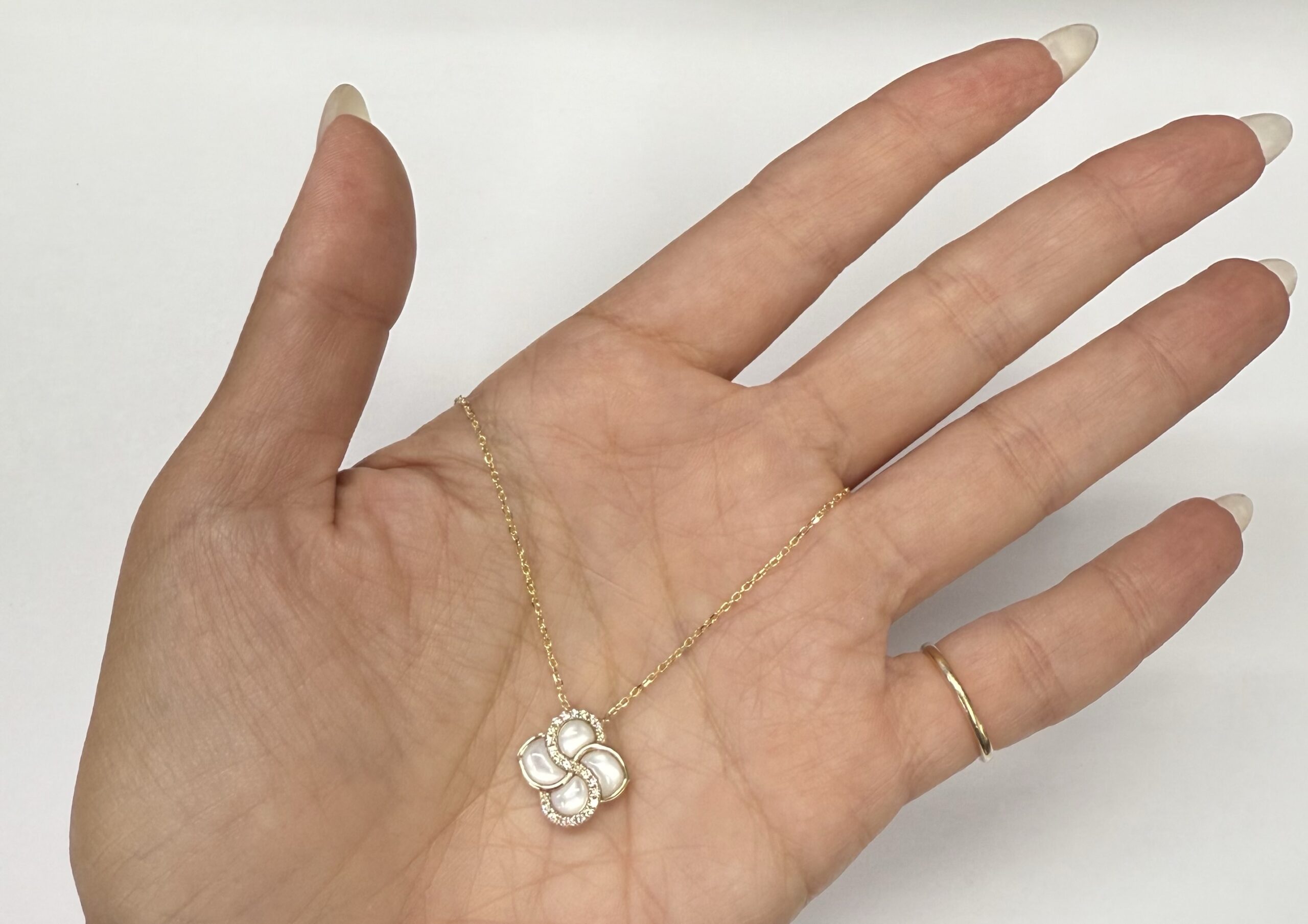 14k Yellow Gold Genuine 1.45 Cttw Mother of Pearl & Diamond Cluster Pendant - Image 23