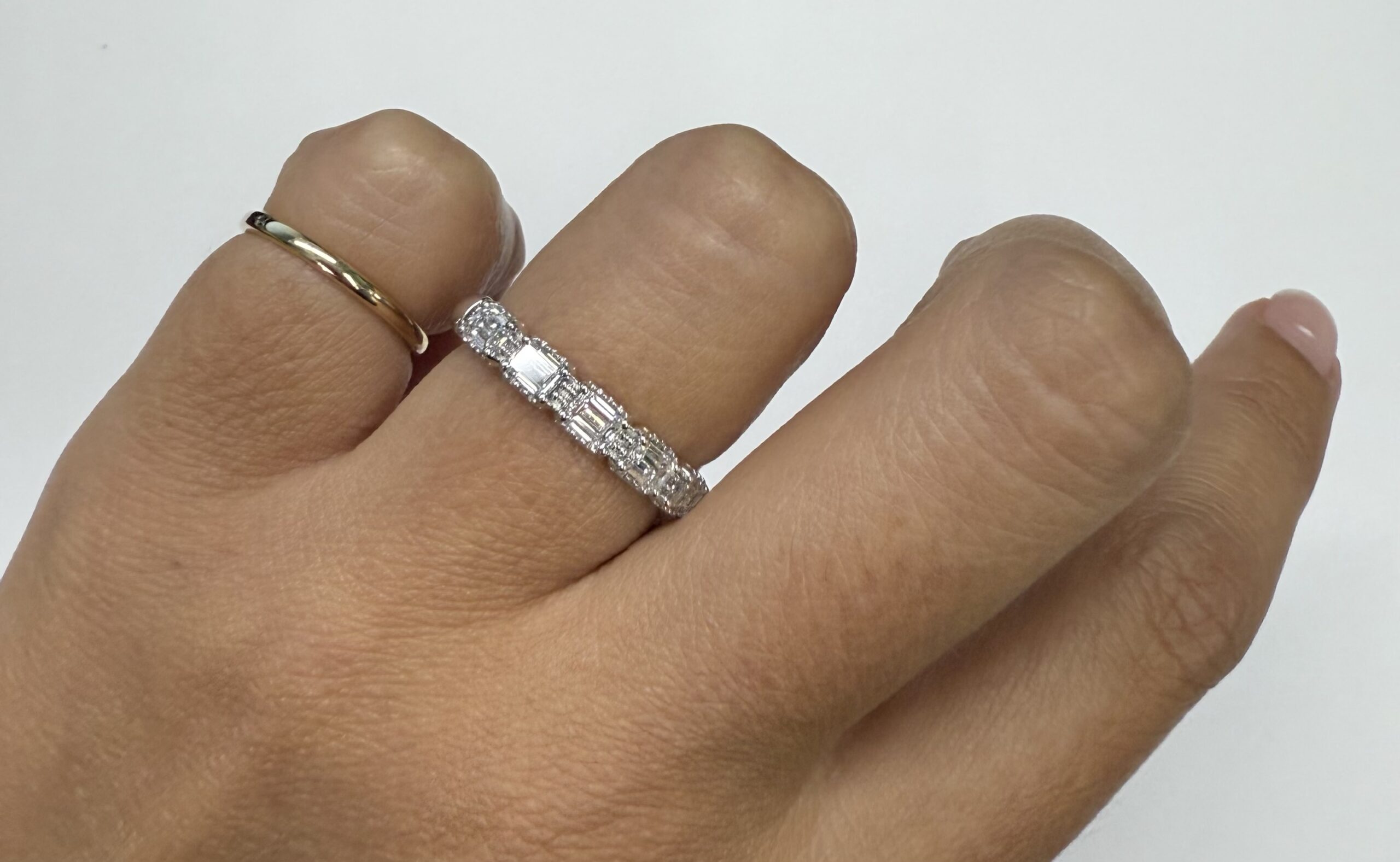 14k White Gold 5 Stone Genuine Lab Grown .80 Cttw Emerald Cut Diamond Band - Image 20
