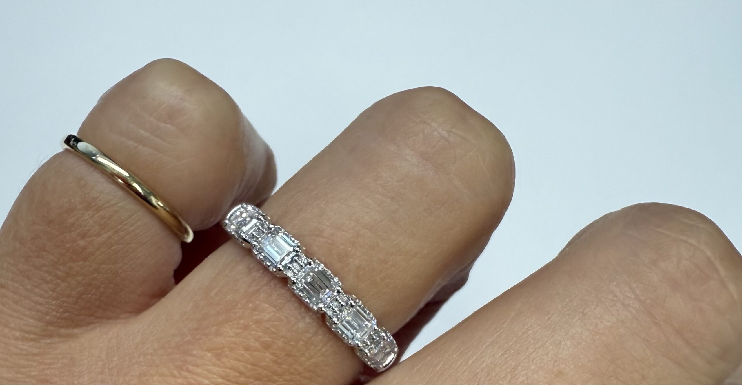 14k White Gold 5 Stone Genuine Lab Grown .80 Cttw Emerald Cut Diamond Band - Image 32