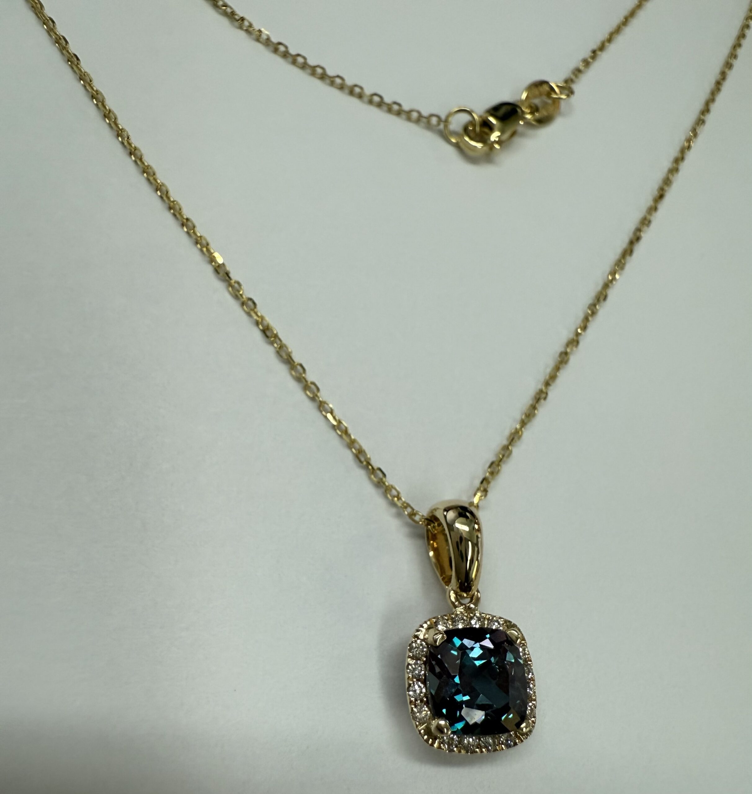 14k Yellow Gold Genuine Laboratory Grown 1.30 Cttw Alexandrite & Diamond Halo Pendant - Image 17