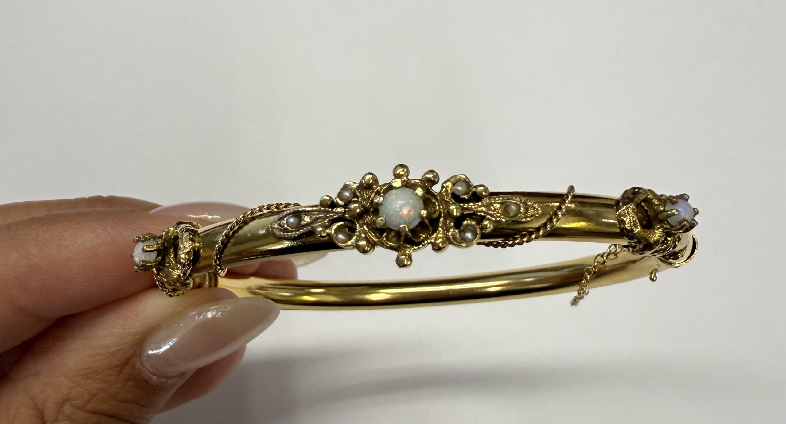 Antique 14k Yellow Gold Bangle Bracelet Set With Genuine Opals & Seed Pearls - Image 15