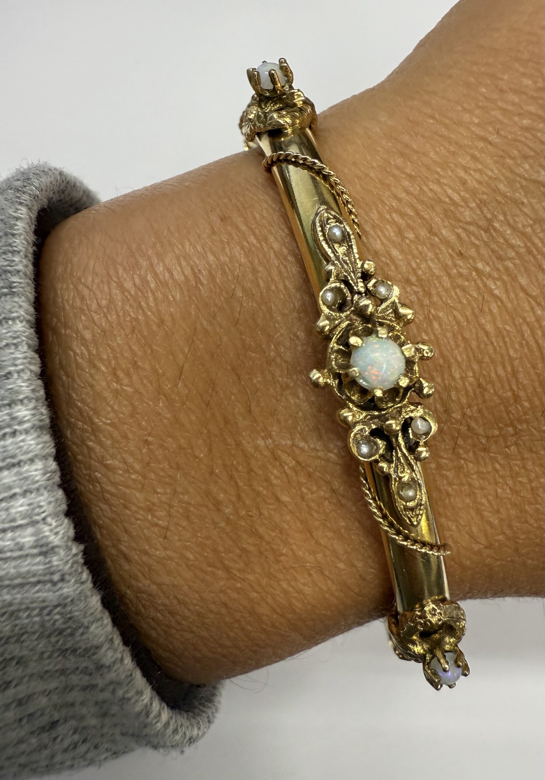 Antique 14k Yellow Gold Bangle Bracelet Set With Genuine Opals & Seed Pearls - Image 24
