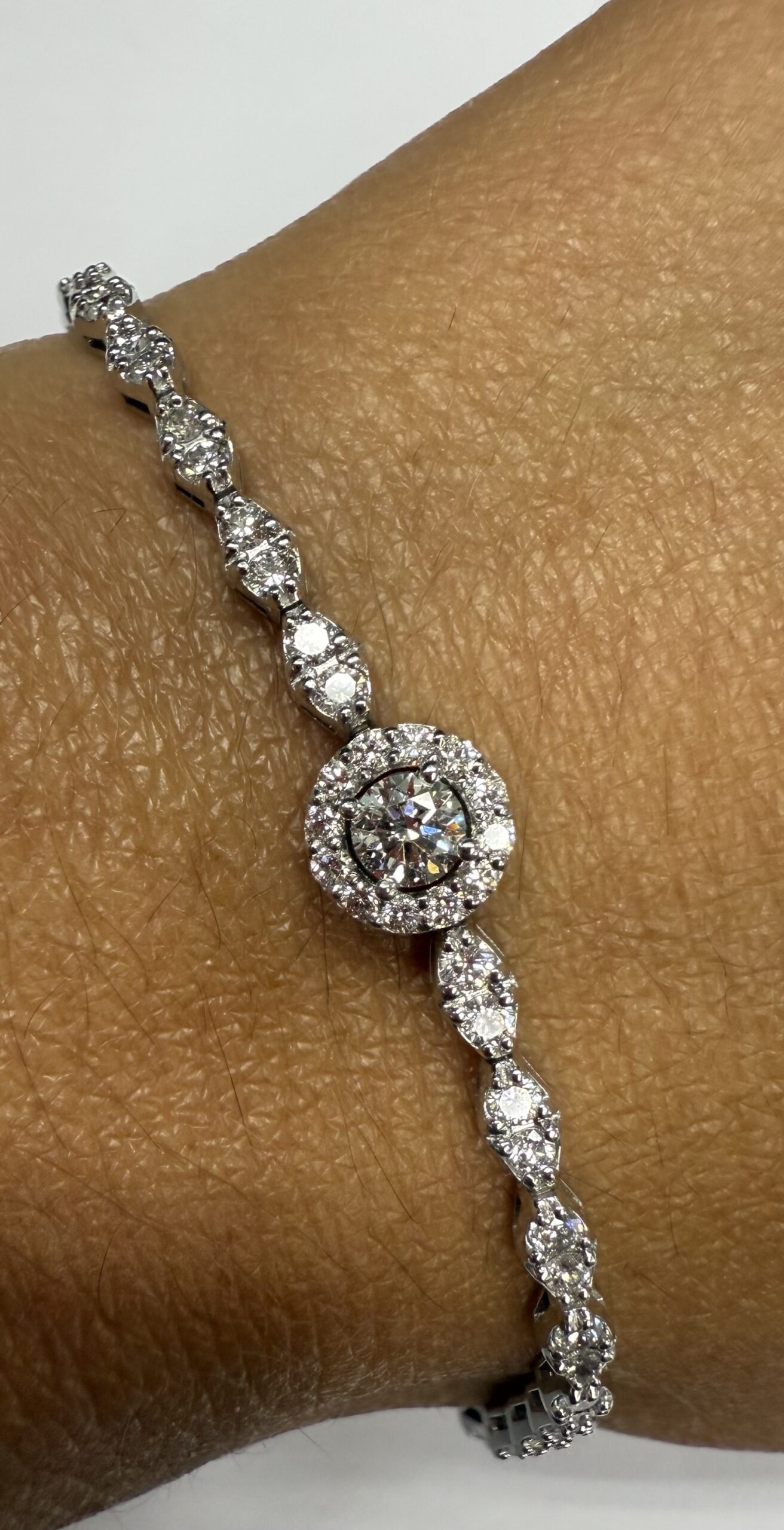 Vintage 14k White Gold Genuine 2.20 Cttw Round Brilliant Cut Diamond Bracelet - Image 23