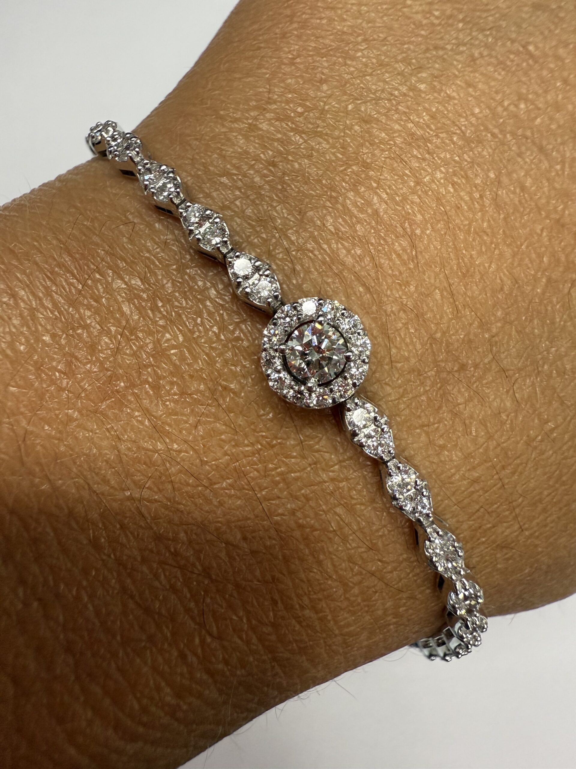 Vintage 14k White Gold Genuine 2.20 Cttw Round Brilliant Cut Diamond Bracelet - Image 32