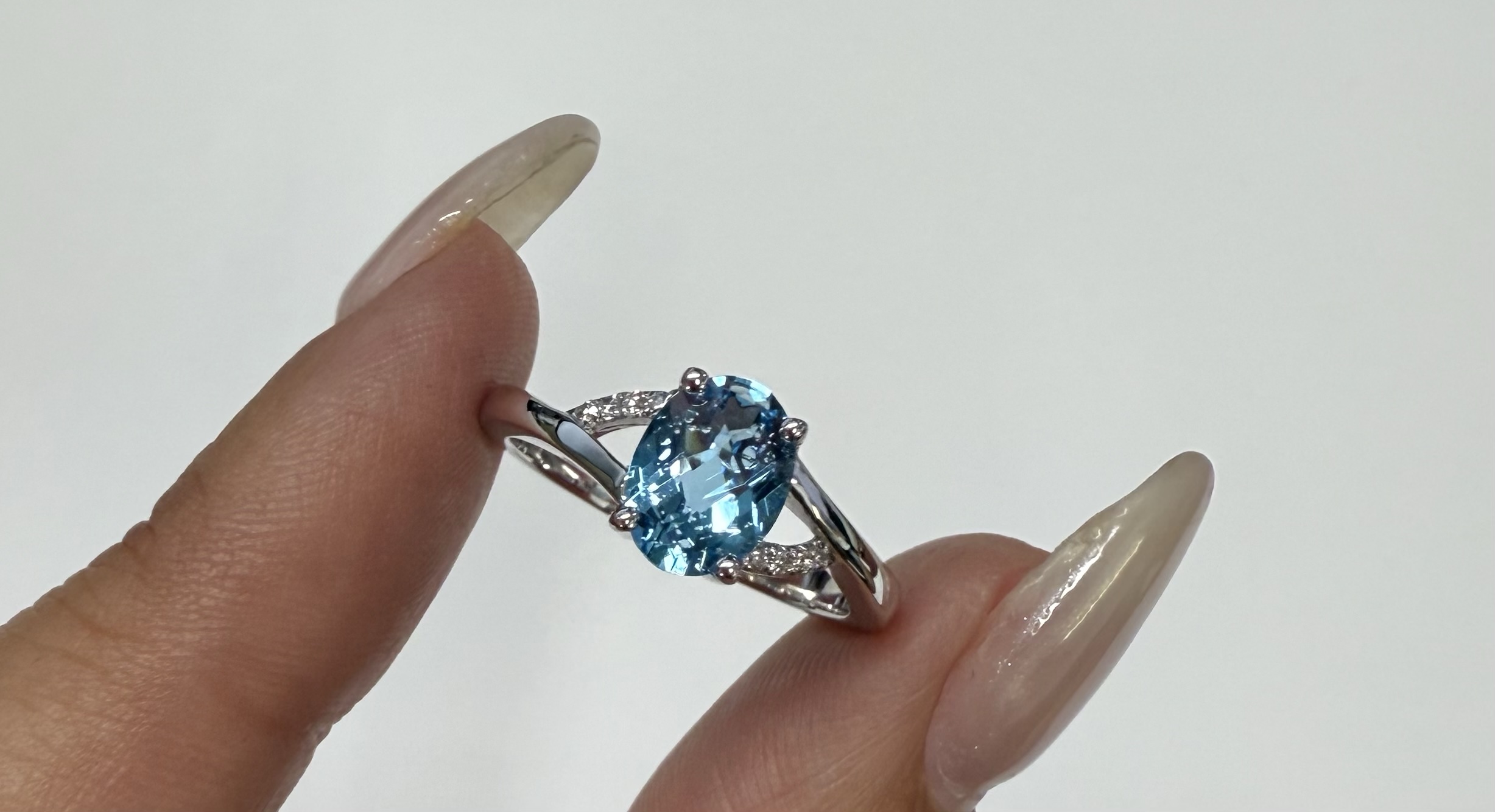 14k White Gold Genuine 1.55 Cttw Swiss Blue Topaz & Diamond Ring - Image 3