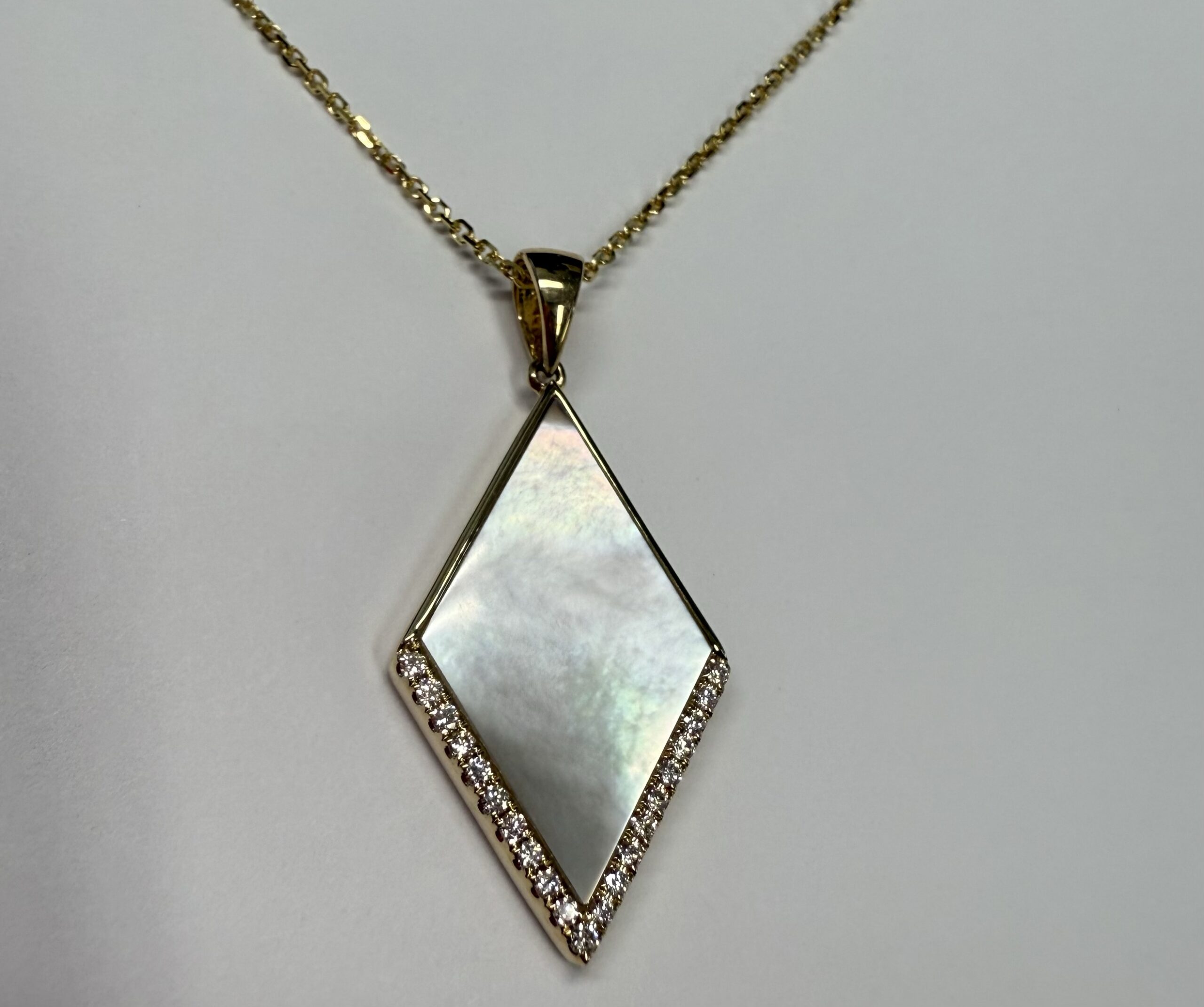14k Yellow Gold Genuine 3.30 Cttw Mother of Pearl & Diamond Diamond Shaped Dangle Pendant - Image 20