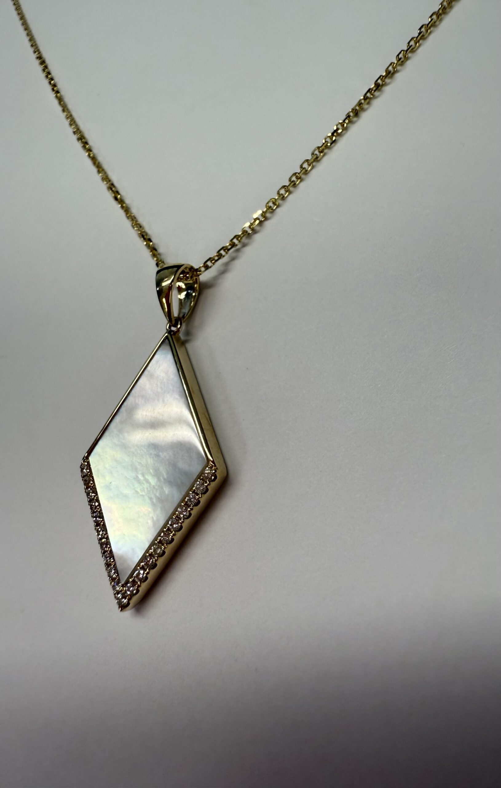 14k Yellow Gold Genuine 3.30 Cttw Mother of Pearl & Diamond Diamond Shaped Dangle Pendant - Image 23