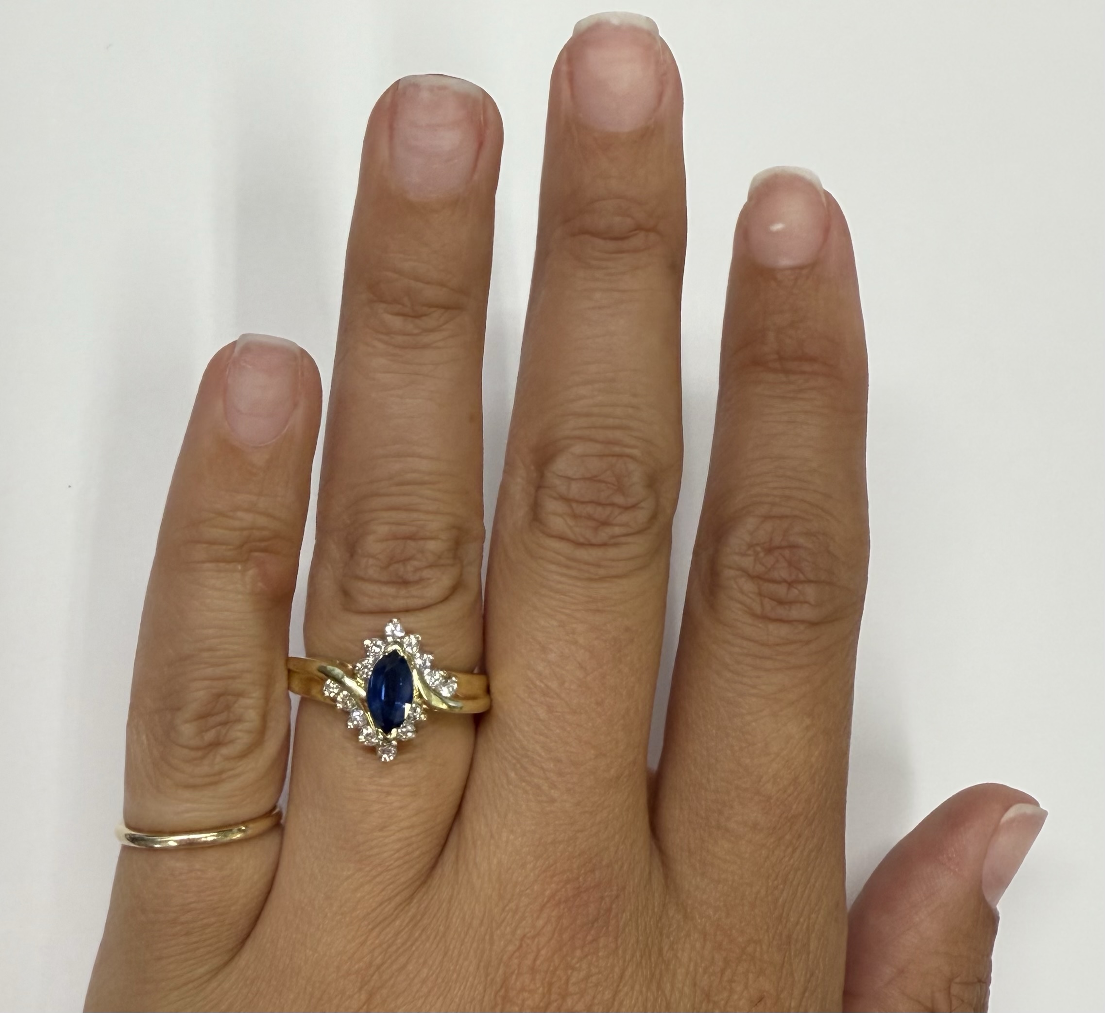 Vintage 14k Yellow Gold Genuine 3/4 Carat Sapphire & Diamond Cluster Ring - Image 26