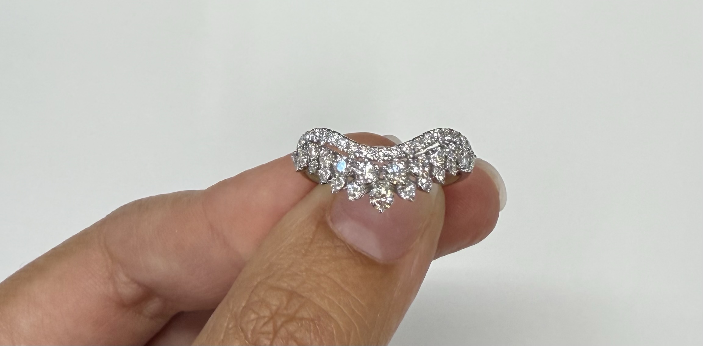 14k White Gold 42 Stone Genuine .70 Cttw Round Brilliant Cut Diamond V Shaped 3 Row Band - Image 51