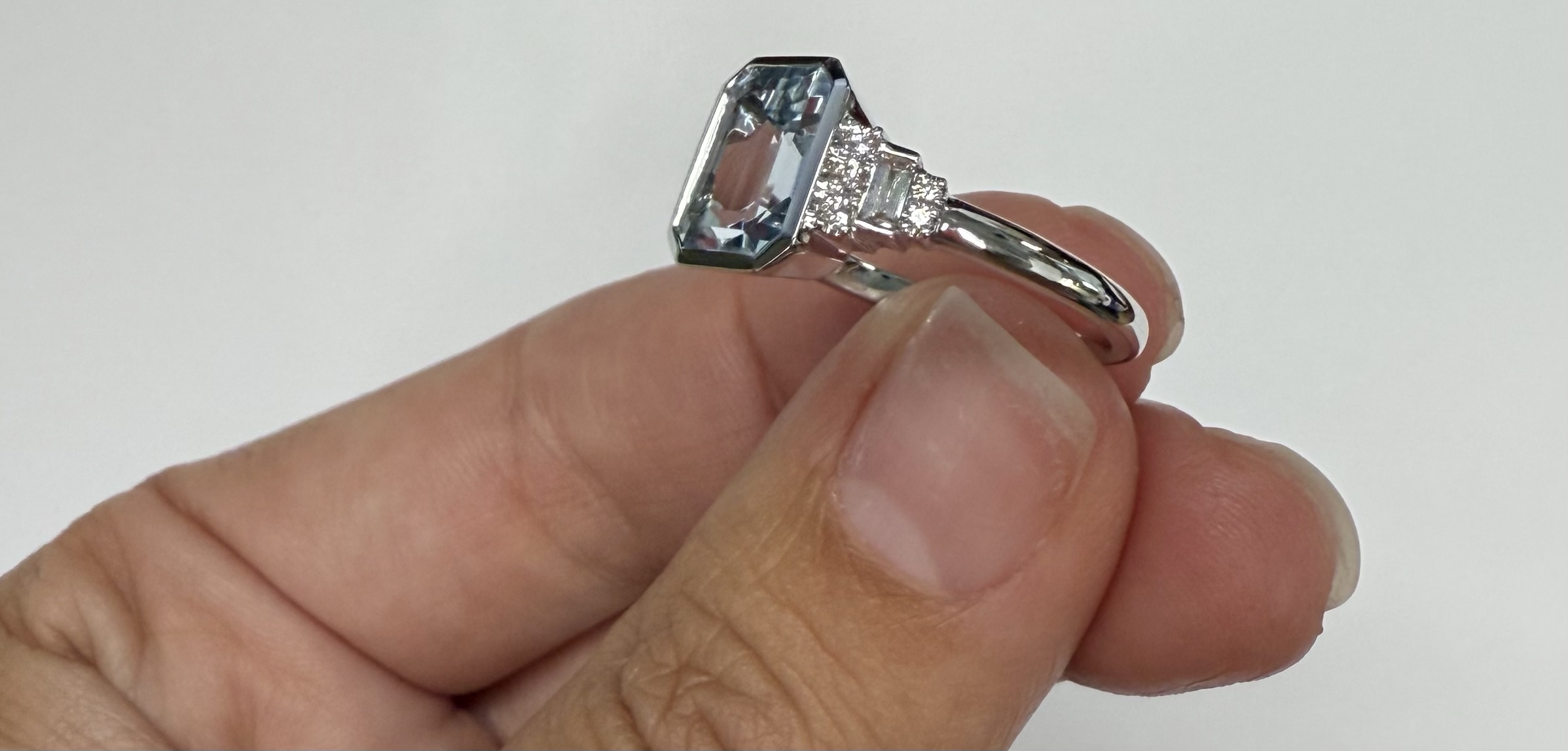 14k White Gold Genuine 1.99 Cttw Aquamarine & Diamond Bezel Ring - Image 5