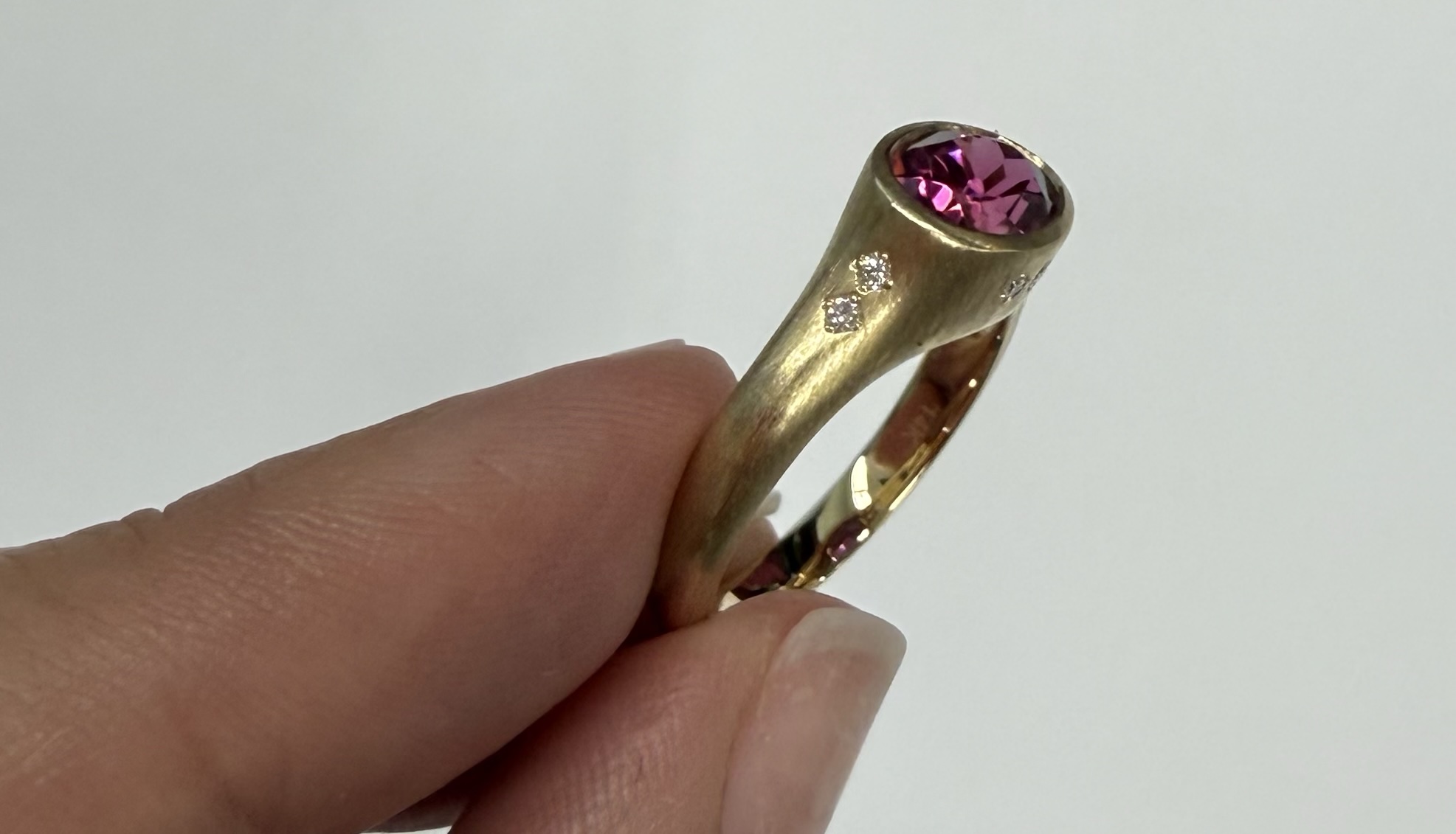 14k Yellow Gold Genuine 1.57 Cttw Pink Tourmaline & Diamond Bezel Ring - Image 6