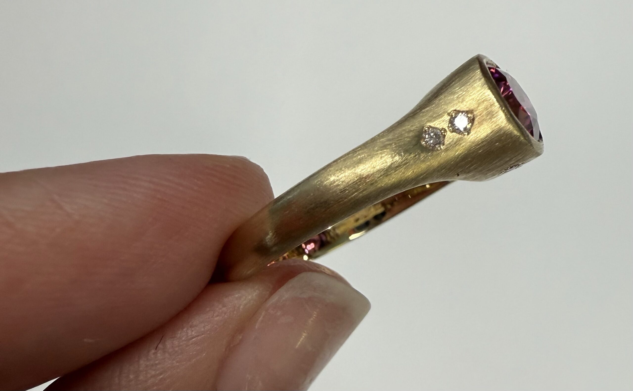 14k Yellow Gold Genuine 1.57 Cttw Pink Tourmaline & Diamond Bezel Ring - Image 4