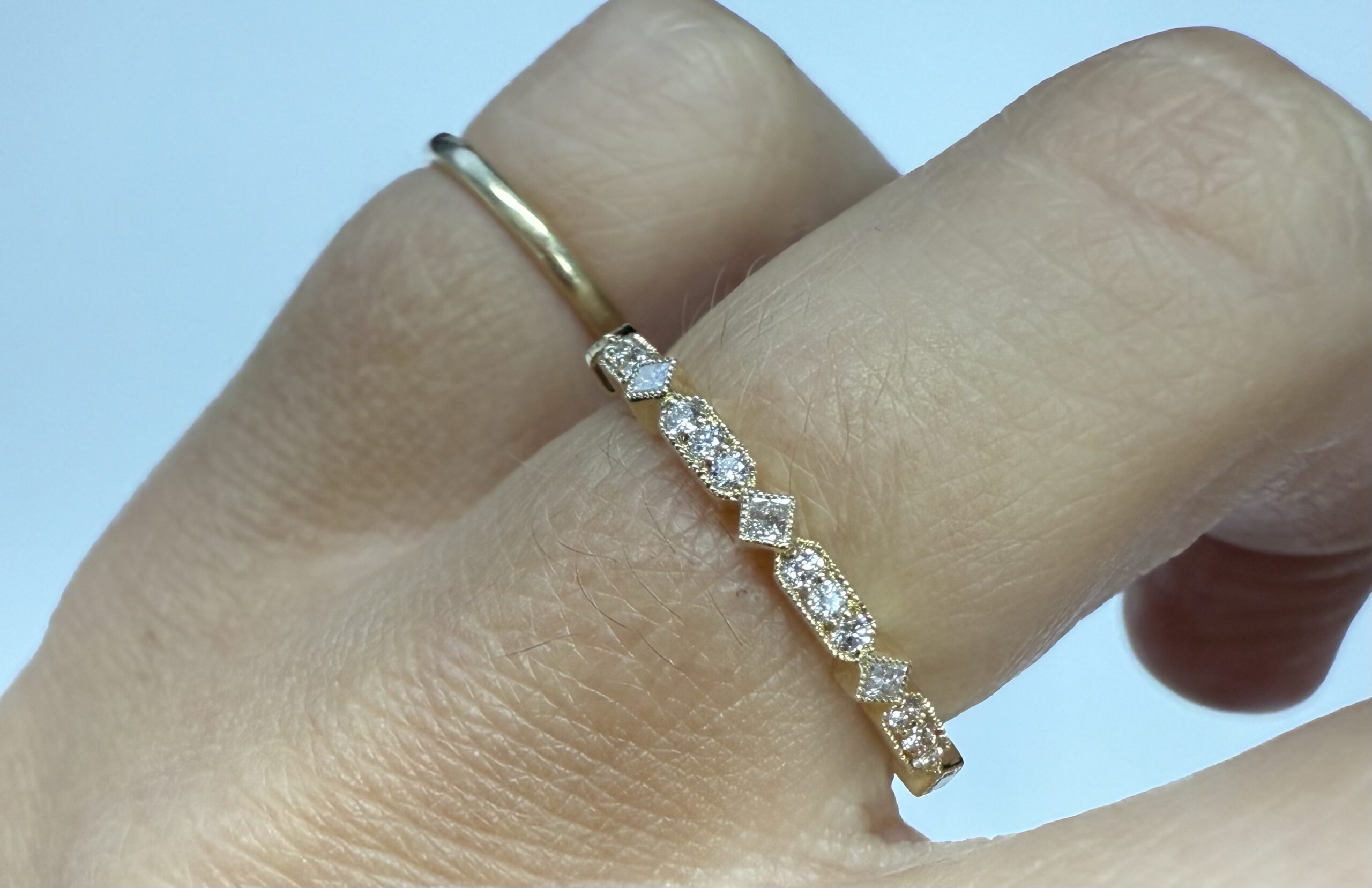 14k Yellow Gold 21 Stone Genuine .20 Cttw Round Brilliant Cut Diamond Band With Mill Grain Details - Image 13