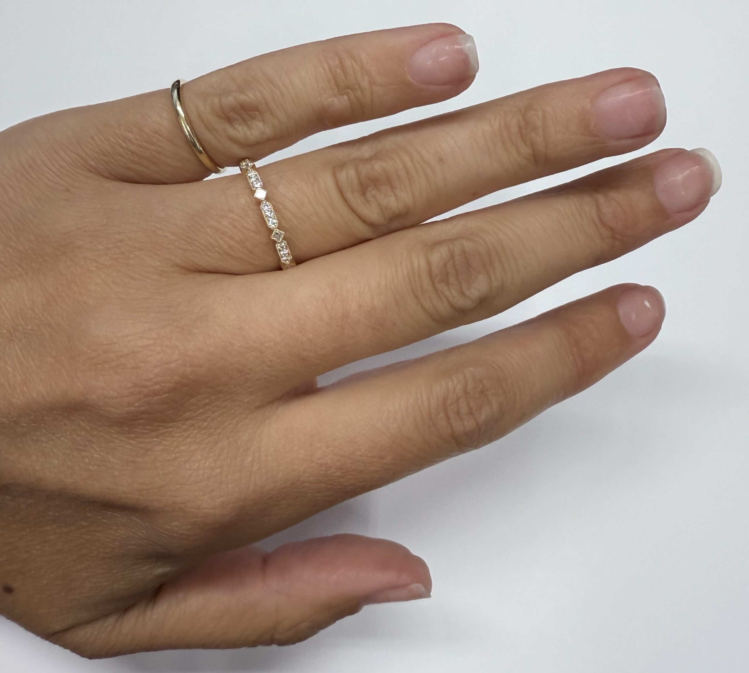 14k Yellow Gold 21 Stone Genuine .20 Cttw Round Brilliant Cut Diamond Band With Mill Grain Details - Image 18