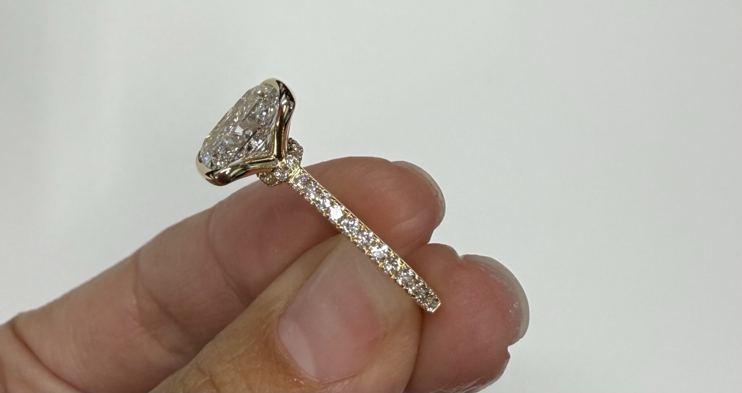 14k Yellow Gold Genuine IGI Certified 2.09 Carat Laboratory Grown Cushion Brilliant Cut Diamond - Image 5