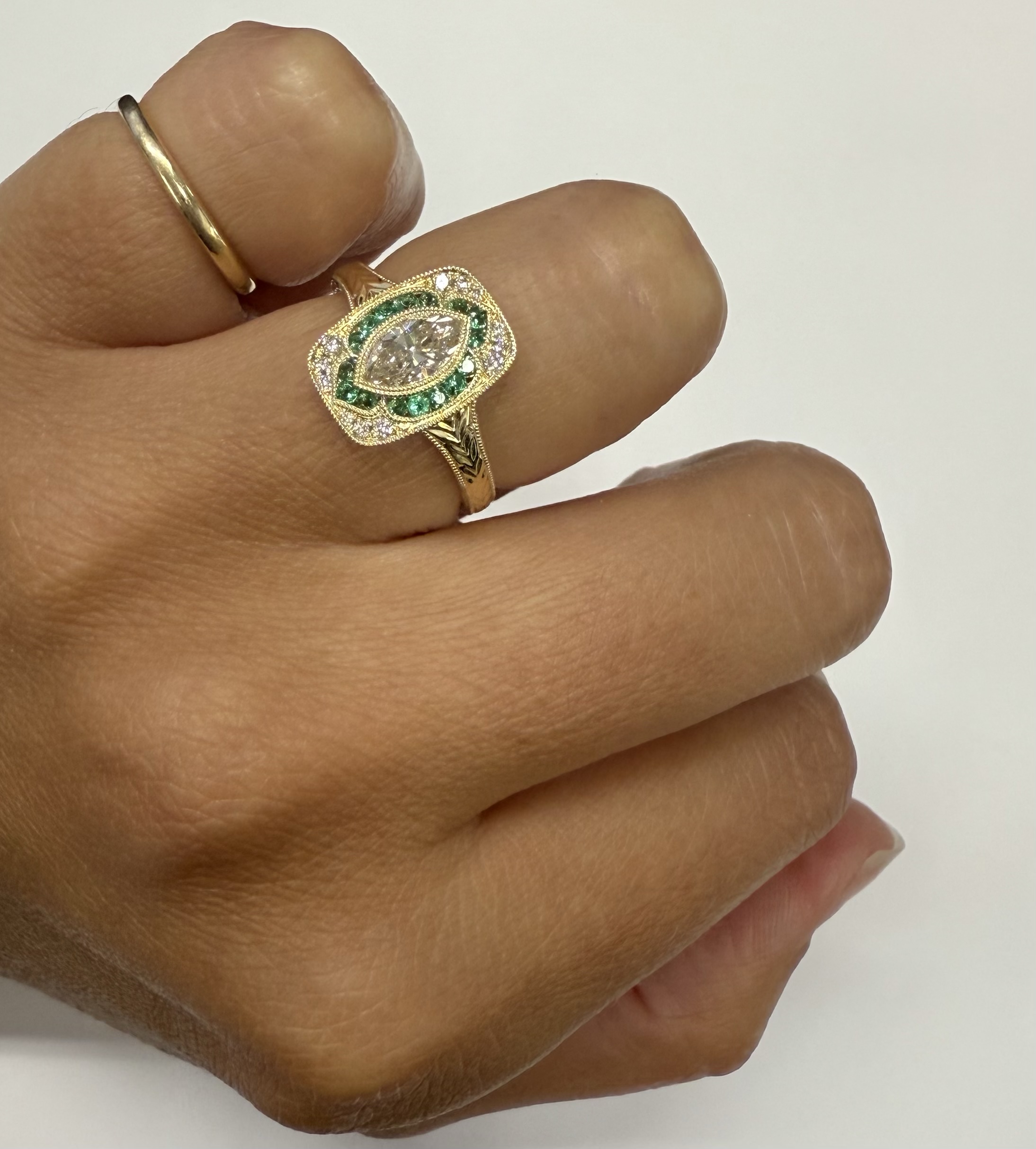 14k Yellow Gold Vintage-Inspired Genuine .54 Cttw Marquise Diamond & Emerald Ring - Image 24