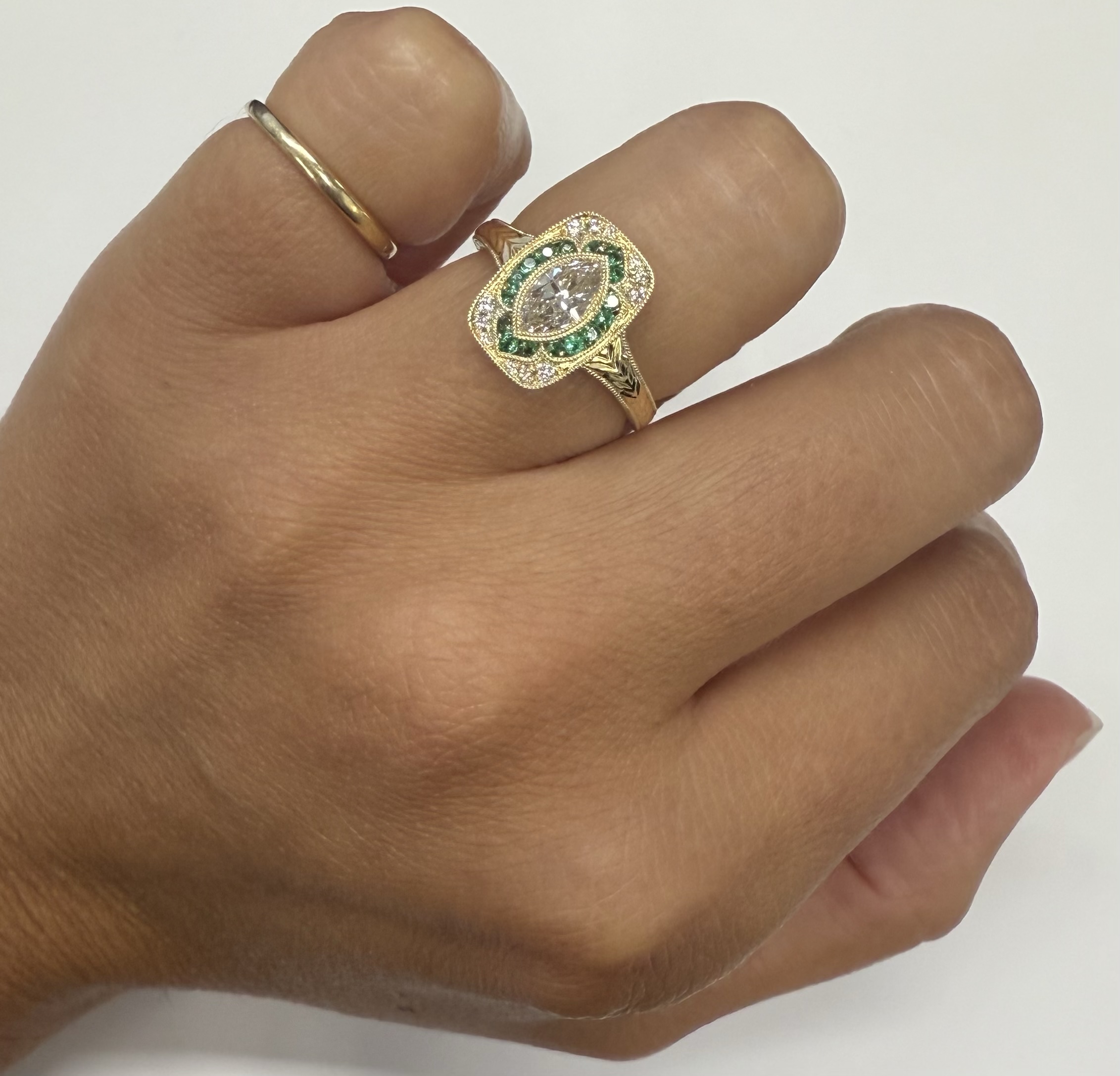 14k Yellow Gold Vintage-Inspired Genuine .54 Cttw Marquise Diamond & Emerald Ring - Image 27