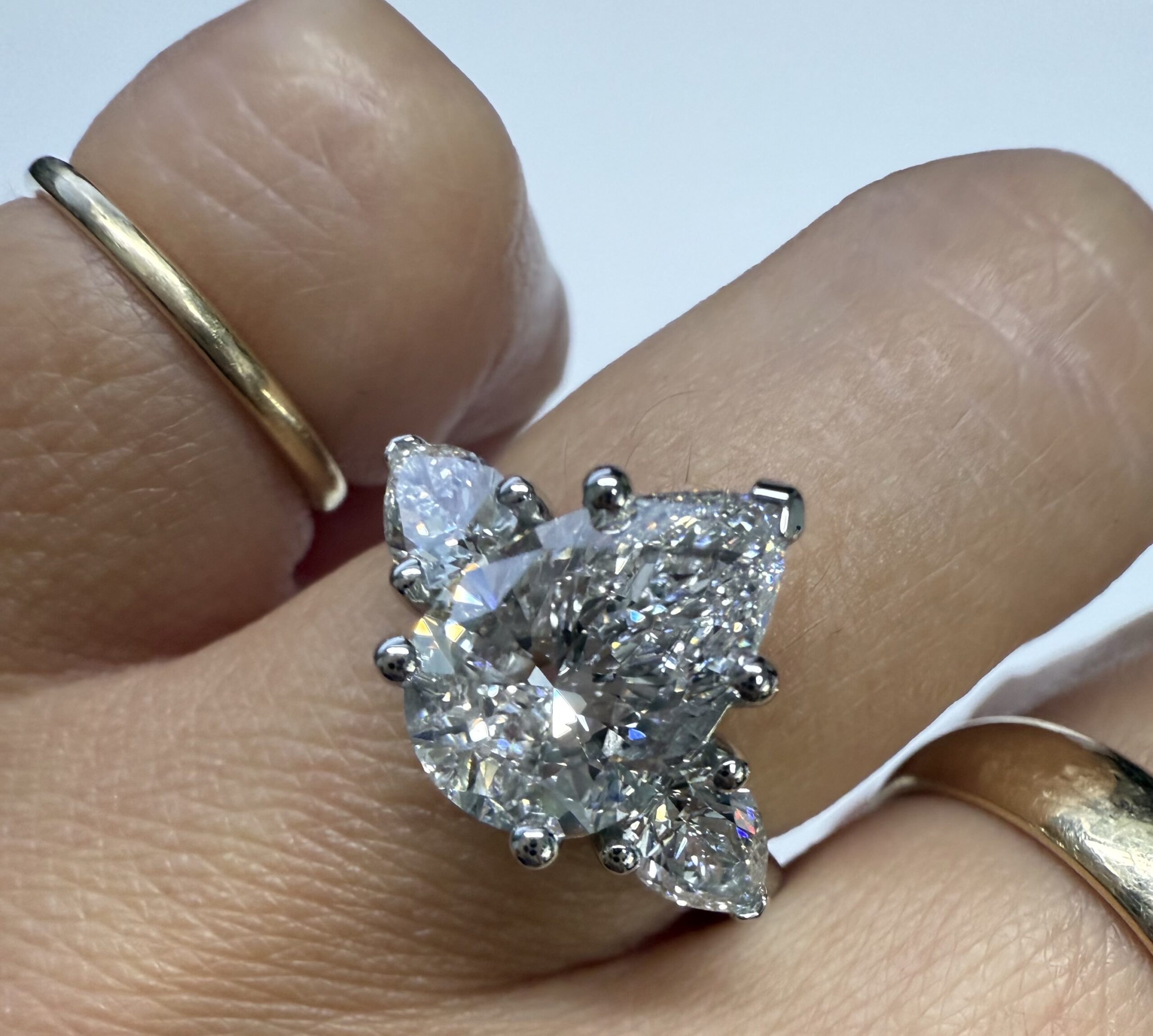 Platinum Genuine 3.75 Cttw Laboratory Grown Pear Brilliant Cut Diamond 3 Stone Ring - Image 17