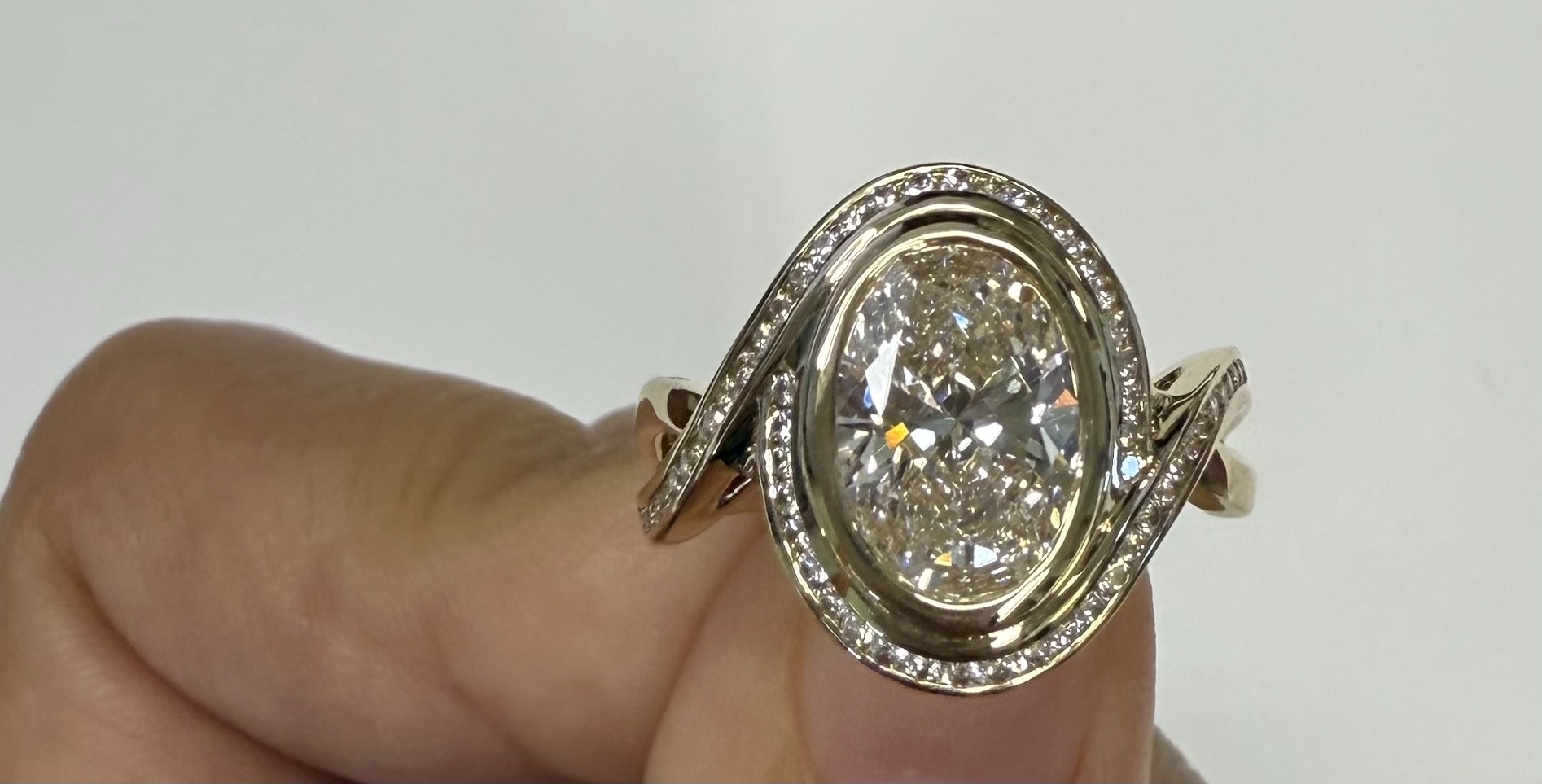 14k Yellow Gold Genuine Lab Grown IGI Certified 2.08 Carat Oval Brilliant Cut Diamond With Twisted Shank - Image 2