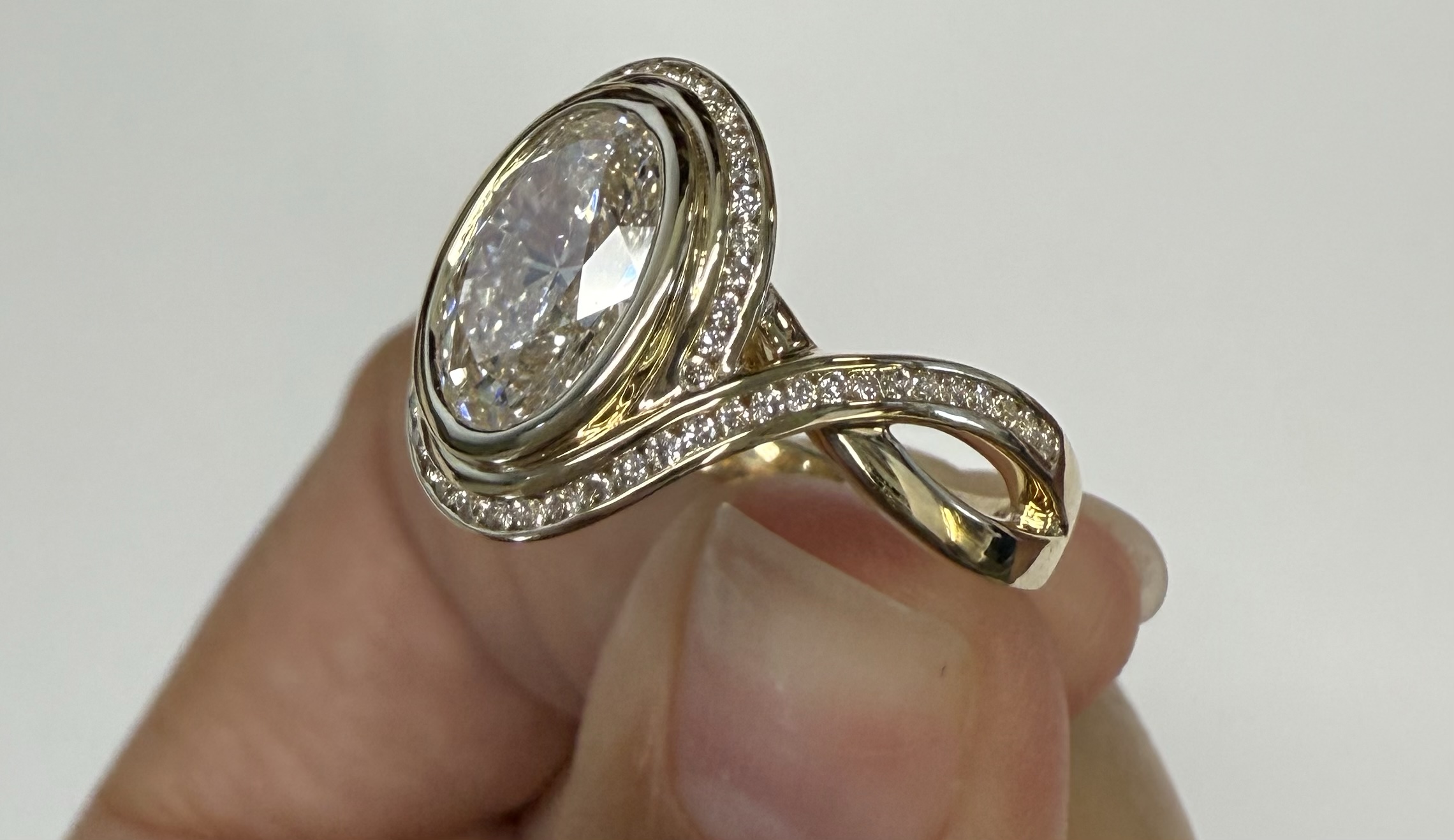 14k Yellow Gold Genuine Lab Grown IGI Certified 2.08 Carat Oval Brilliant Cut Diamond With Twisted Shank - Image 6