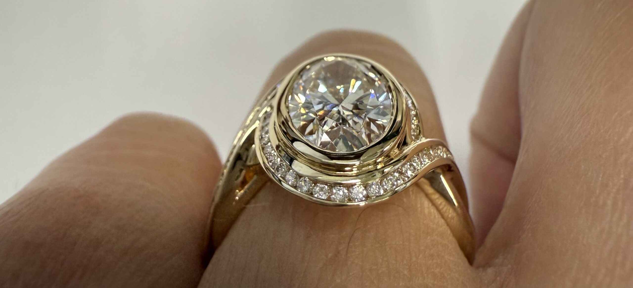 14k Yellow Gold Genuine Lab Grown IGI Certified 2.08 Carat Oval Brilliant Cut Diamond With Twisted Shank - Image 18