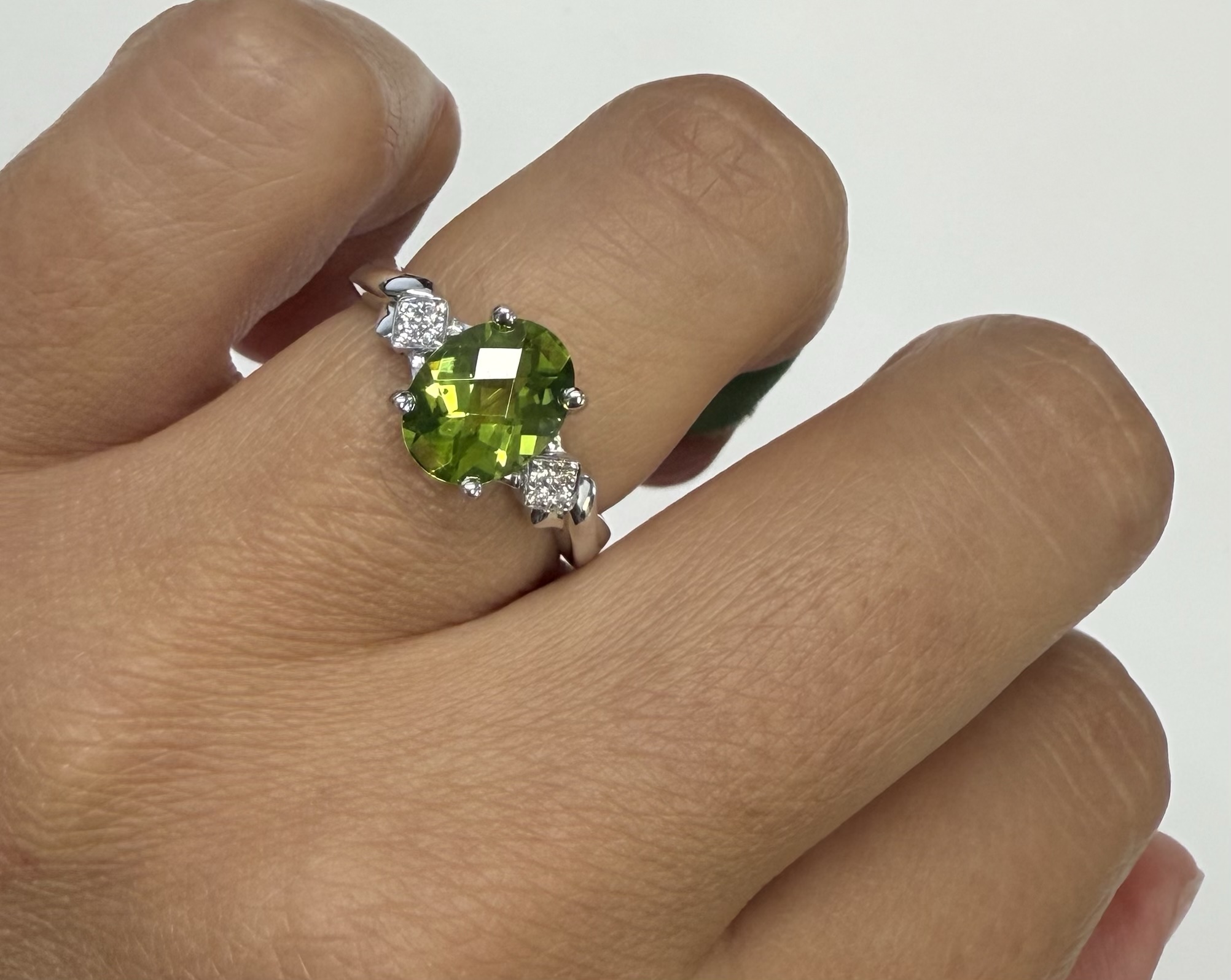 14k White Gold Genuine 2.15 Carat Peridot & .05 Cttw Diamond Ring - Image 16