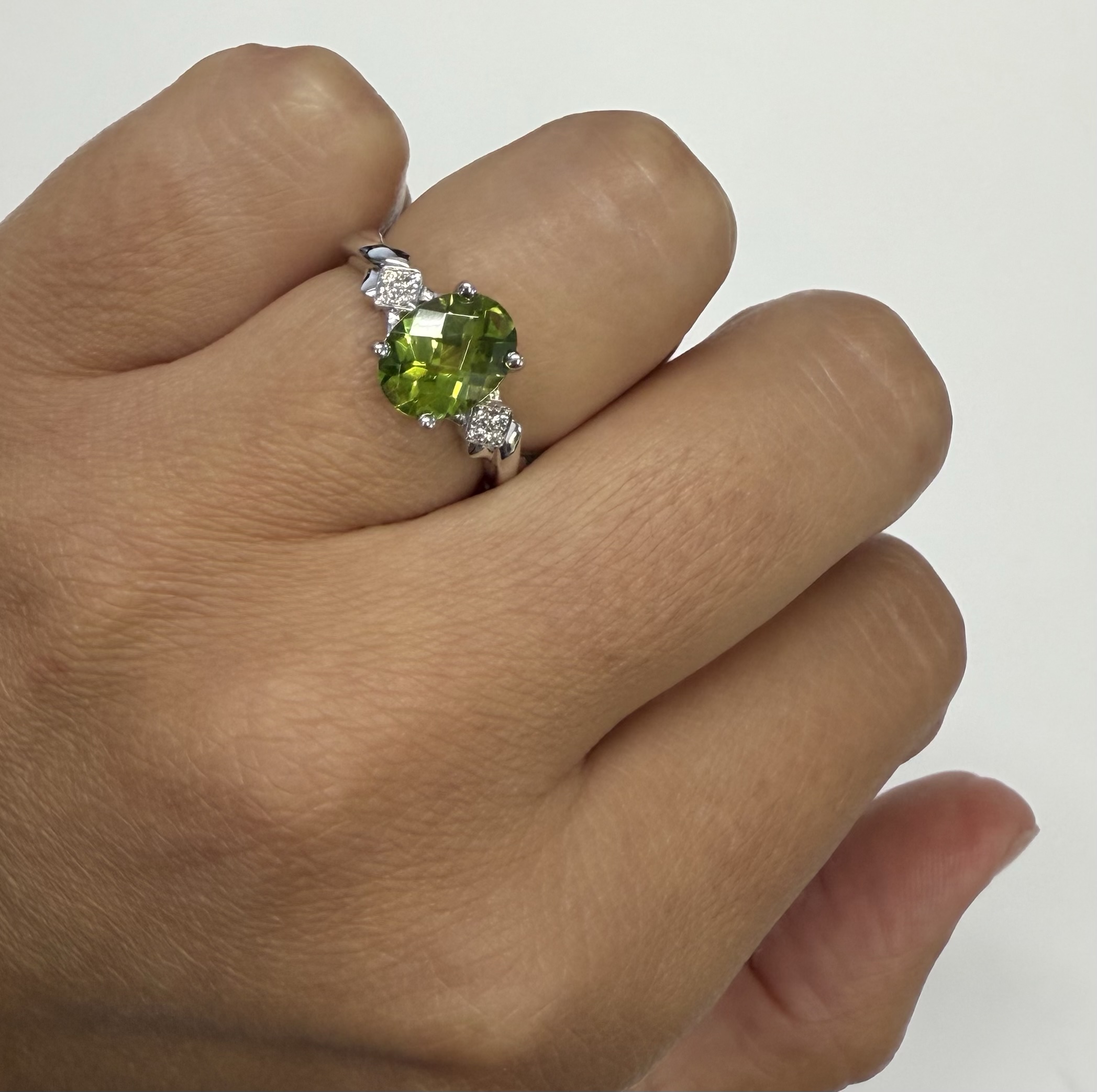 14k White Gold Genuine 2.15 Carat Peridot & .05 Cttw Diamond Ring - Image 15