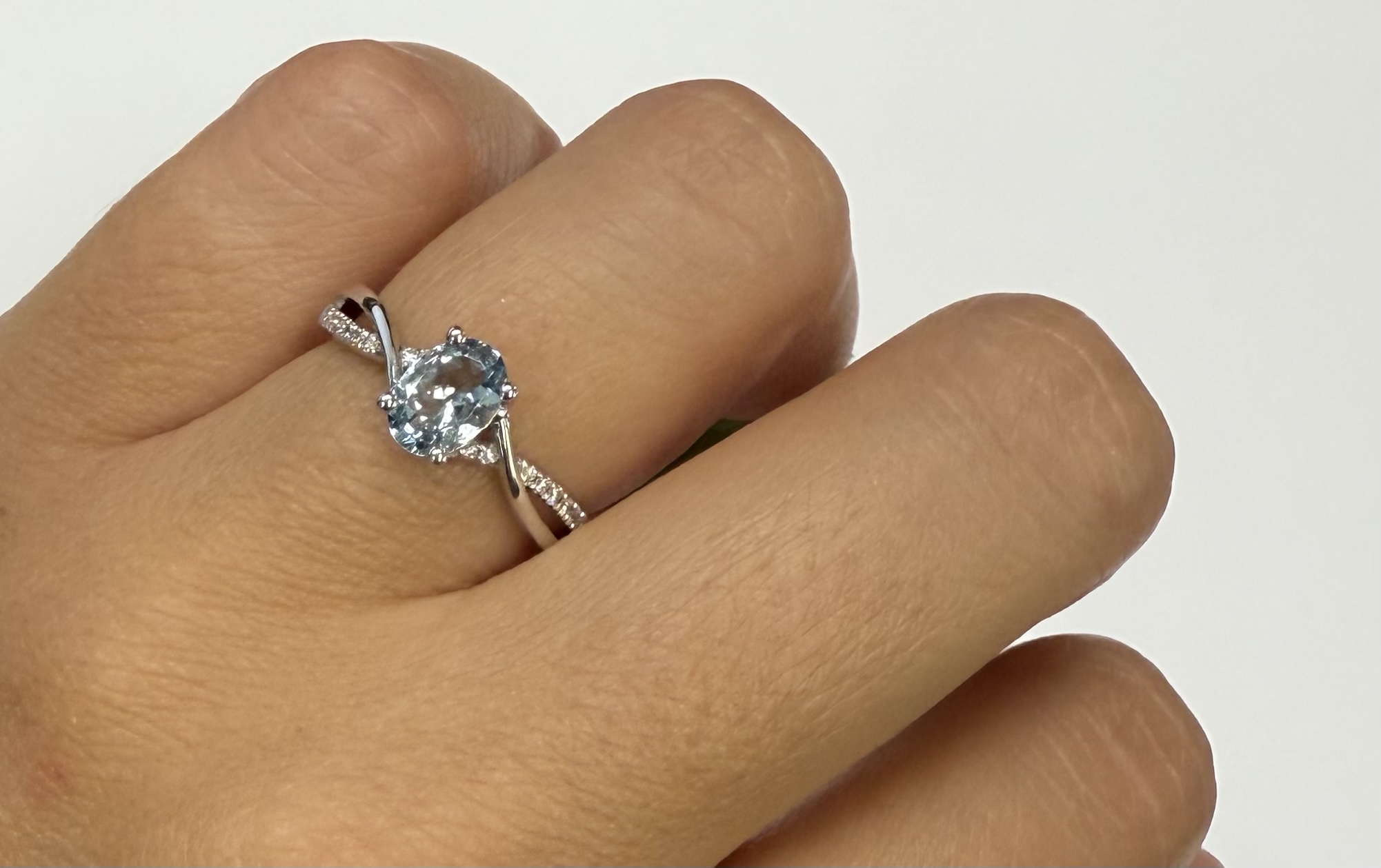 14k White Gold Genuine .77 Cttw Aquamarine & Diamond Ring With Twisted Shank - Image 7