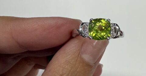 14k White Gold Genuine 1.80 Carat Peridot & Diamond Ring