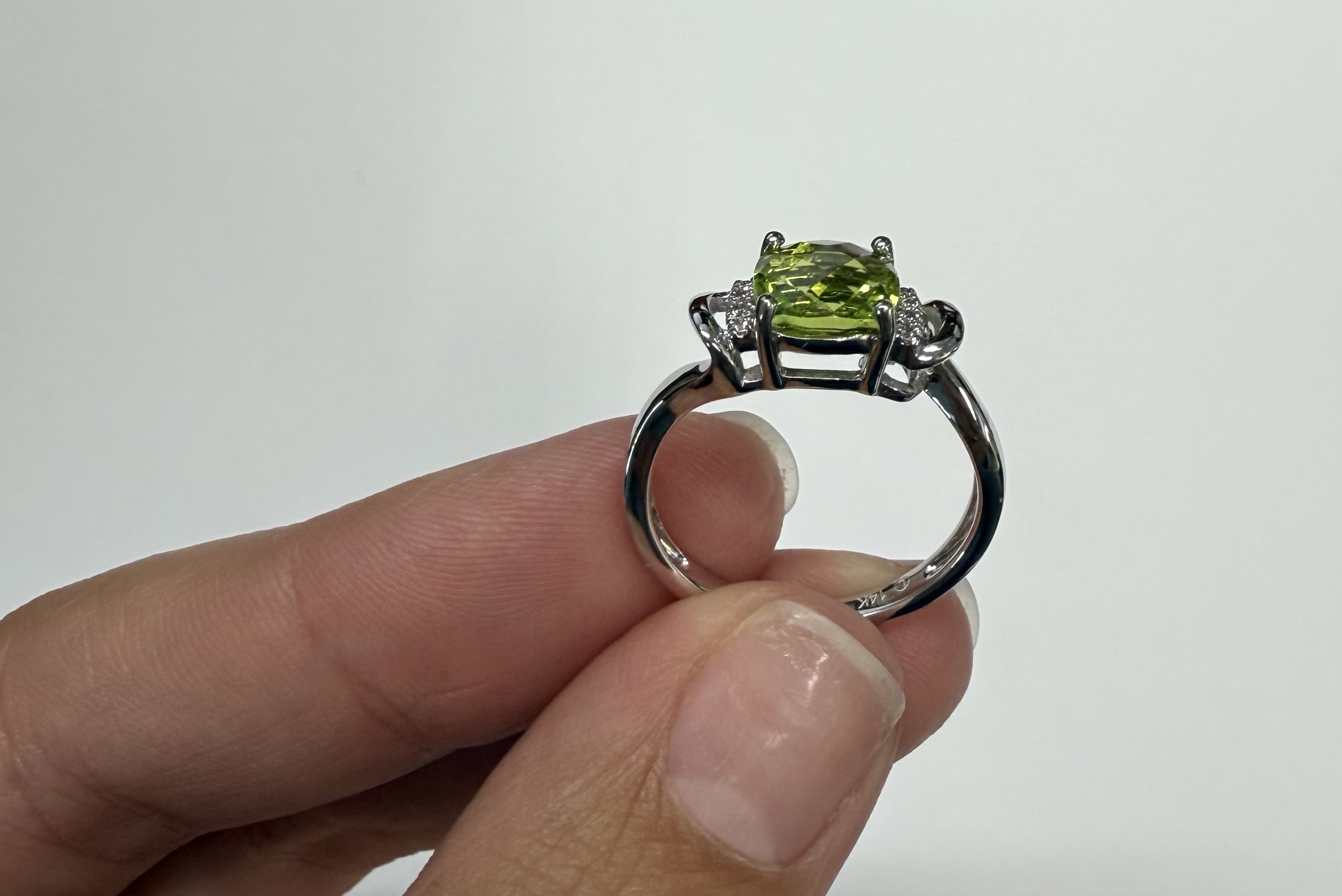 14k White Gold Genuine 1.80 Carat Peridot & Diamond Ring - Image 11
