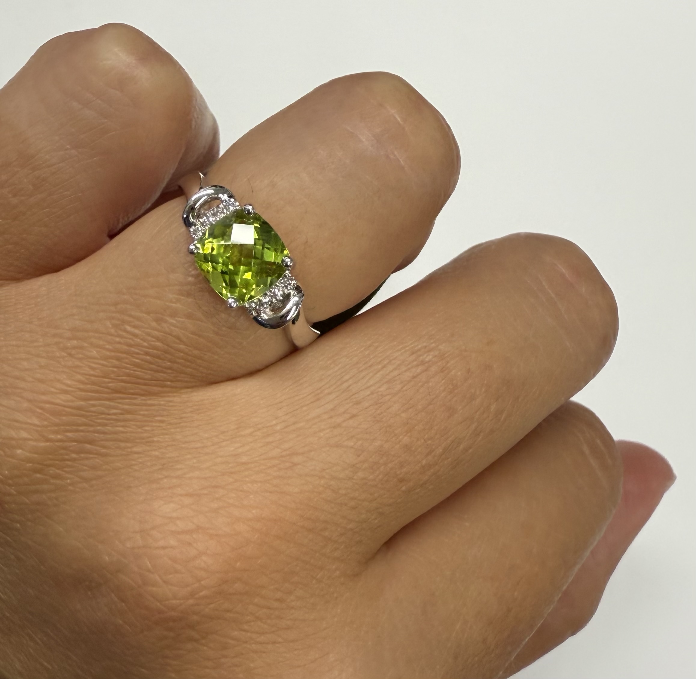 14k White Gold Genuine 1.80 Carat Peridot & Diamond Ring - Image 22