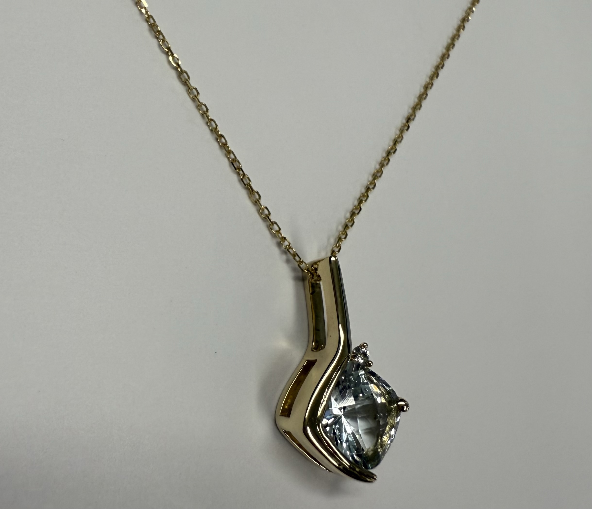 14k Yellow Gold Genuine 1.47 Carat Aquamarine & Diamond Freeform - Image 3