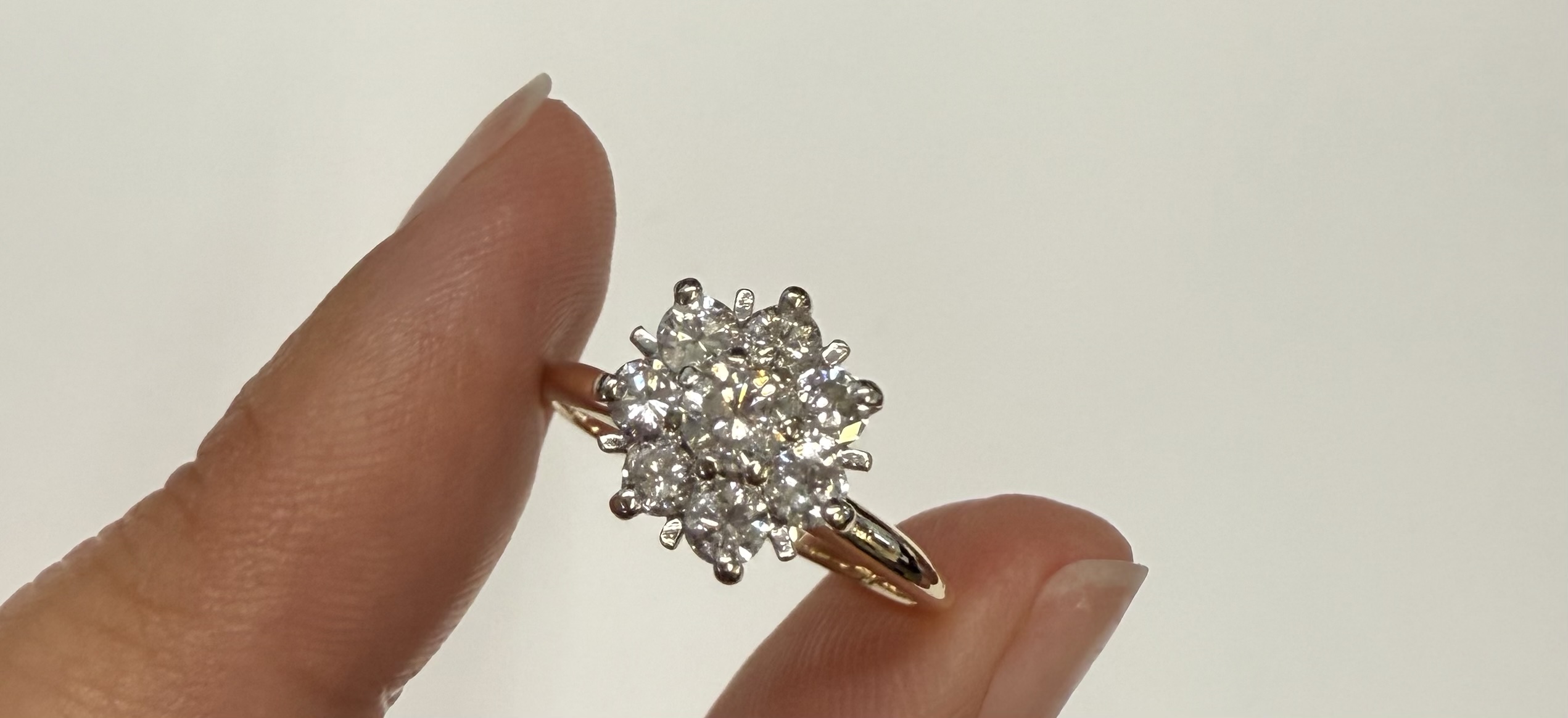 Vintage 14k 2tone Genuine .70 Cttw Round Brilliant Cut Diamond Cluster Ring - Image 9