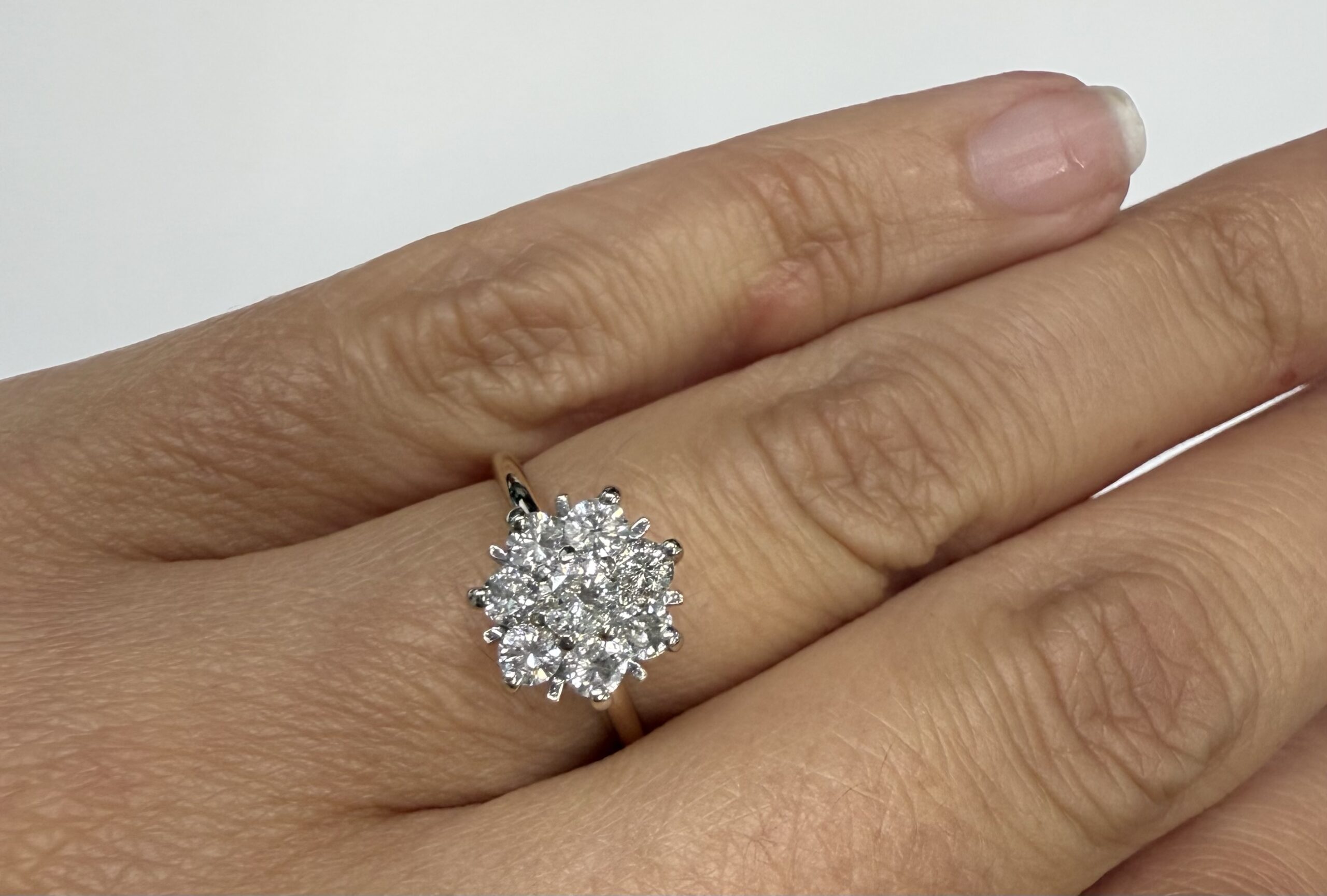 Vintage 14k 2tone Genuine .70 Cttw Round Brilliant Cut Diamond Cluster Ring - Image 18