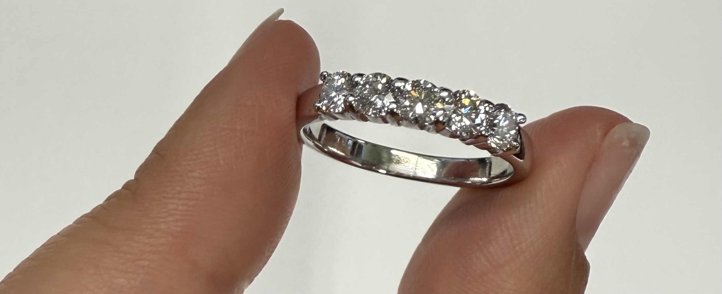 14k White Gold 5 Stone Genuine 3/4 Carat Round Brilliant Cut Diamond Band