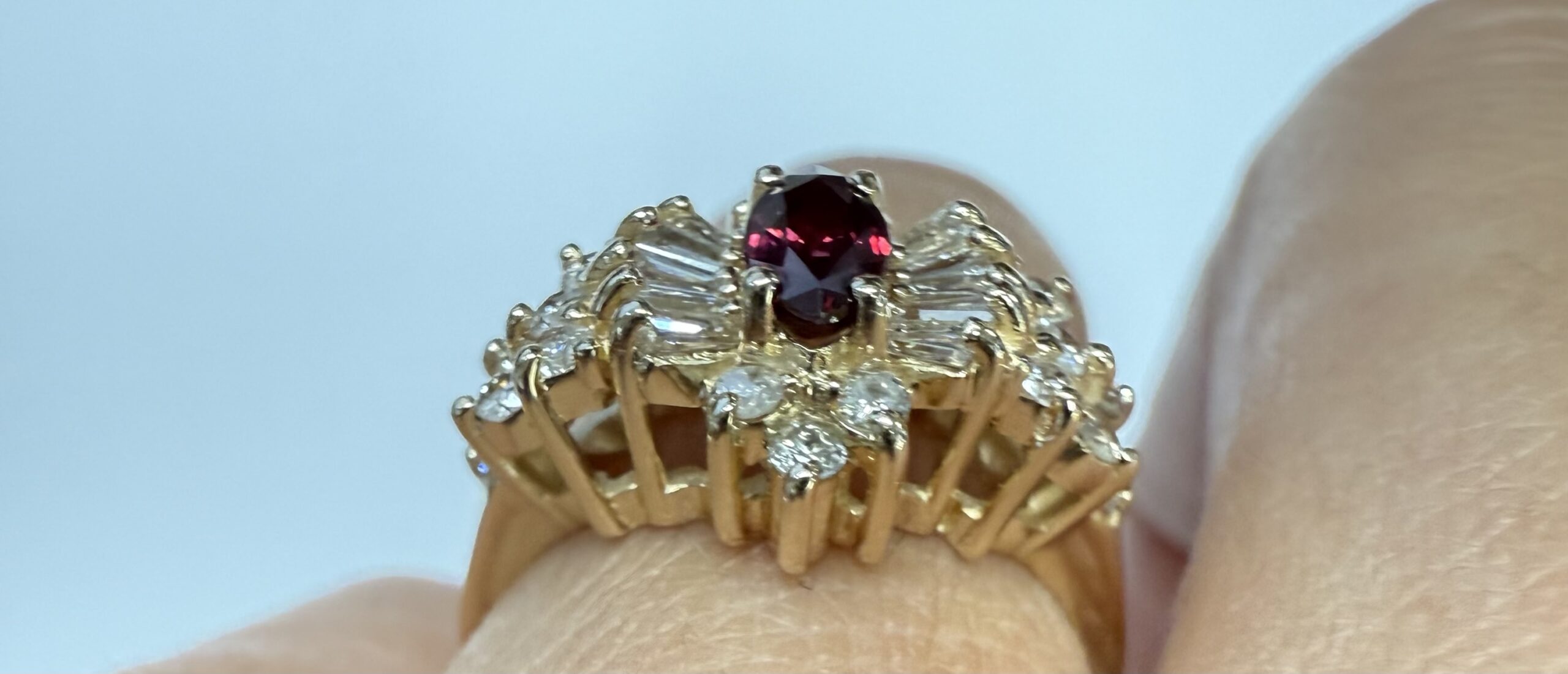 A Vintage 14k Yellow Gold Genuine 1/2 Carat Fine Ruby & Diamond Cluster Ring - Image 36
