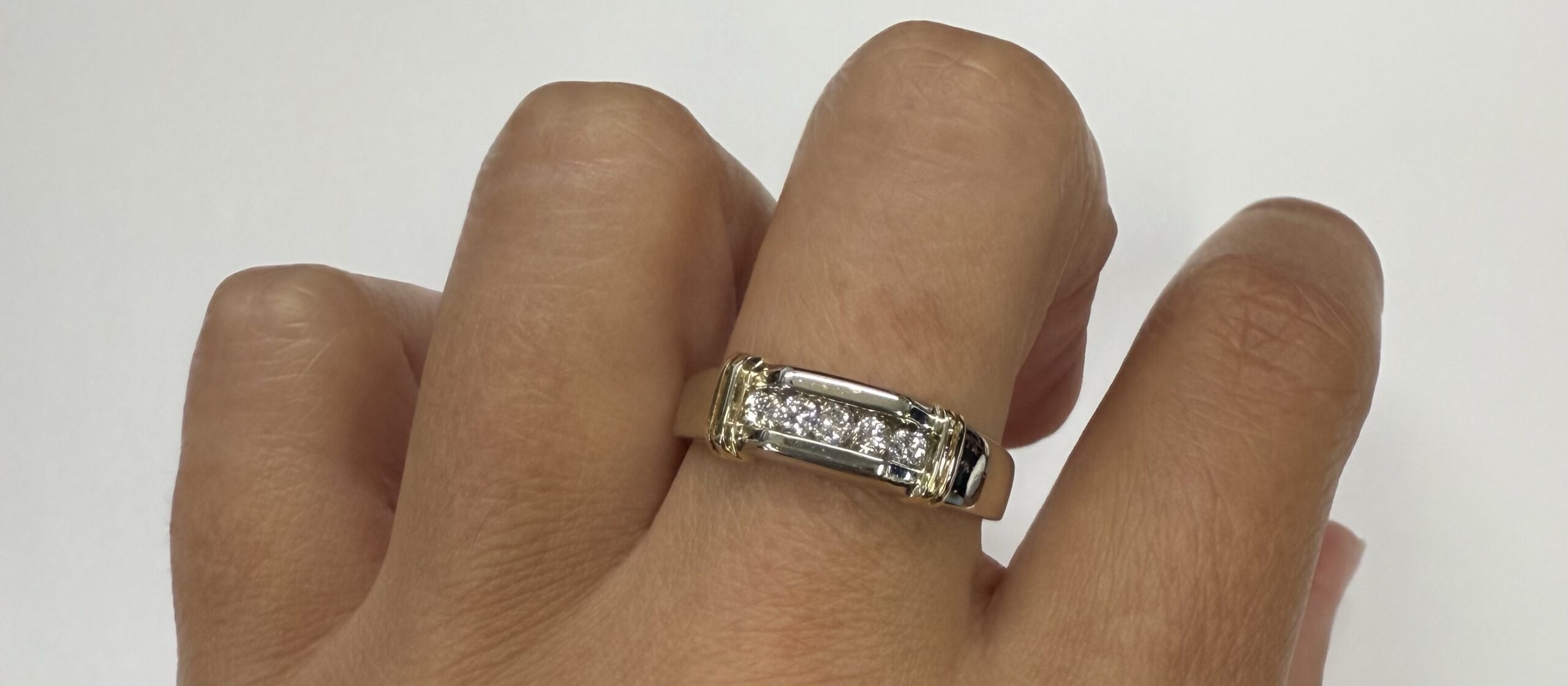 Vintage Gent's 14k White Gold Genuine 1/4 Cttw Round Brilliant Cut Diamond Channel Set Band - Image 24