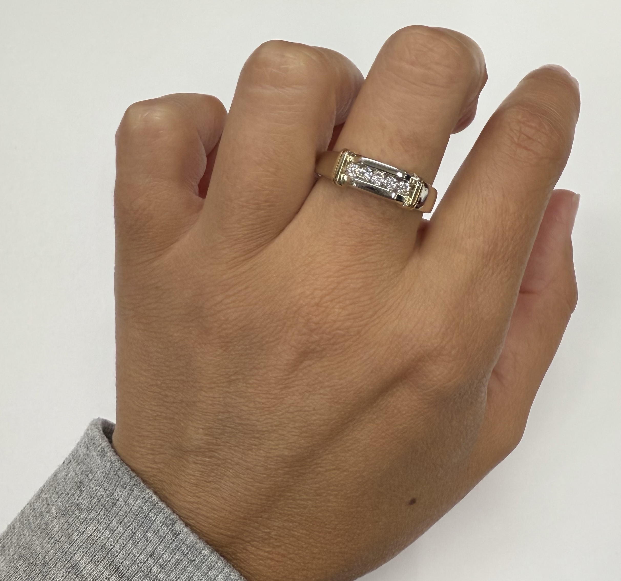 Vintage Gent's 14k White Gold Genuine 1/4 Cttw Round Brilliant Cut Diamond Channel Set Band - Image 35