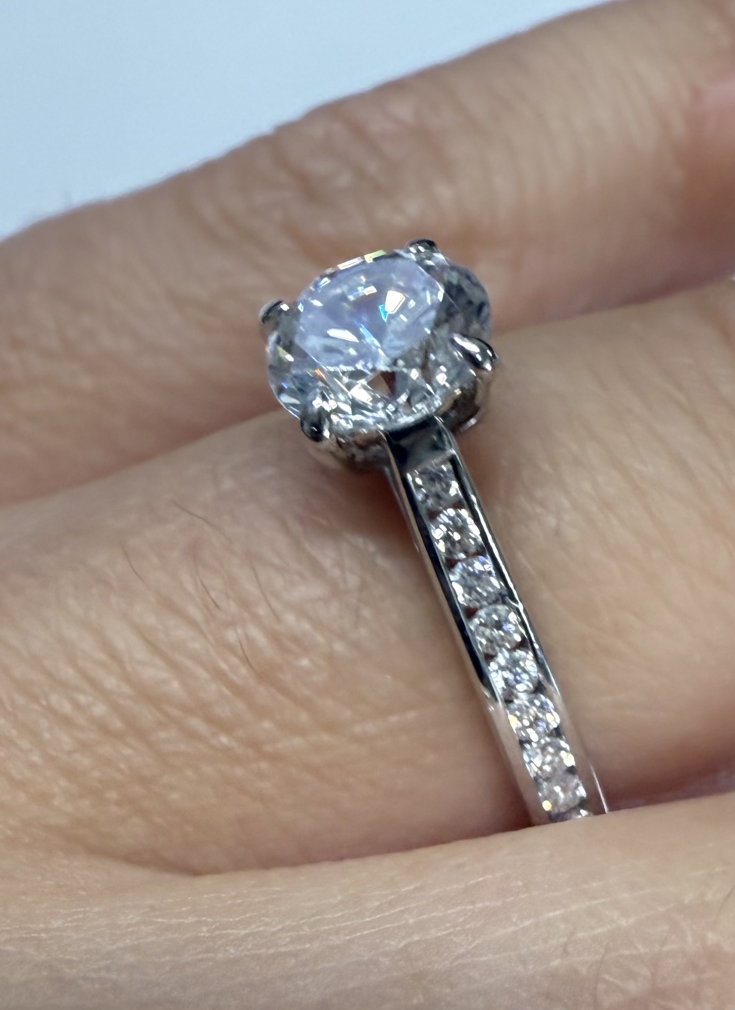 18k White Gold 6.5 MM CZ & Diamond Ring - Image 14