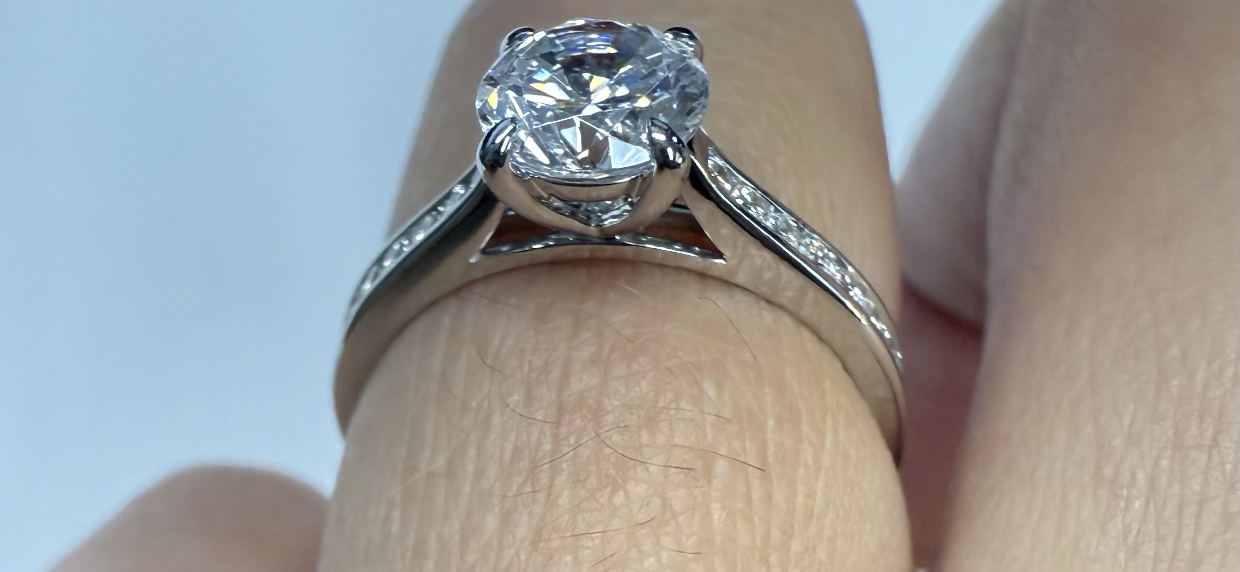 18k White Gold 6.5 MM CZ & Diamond Ring - Image 22