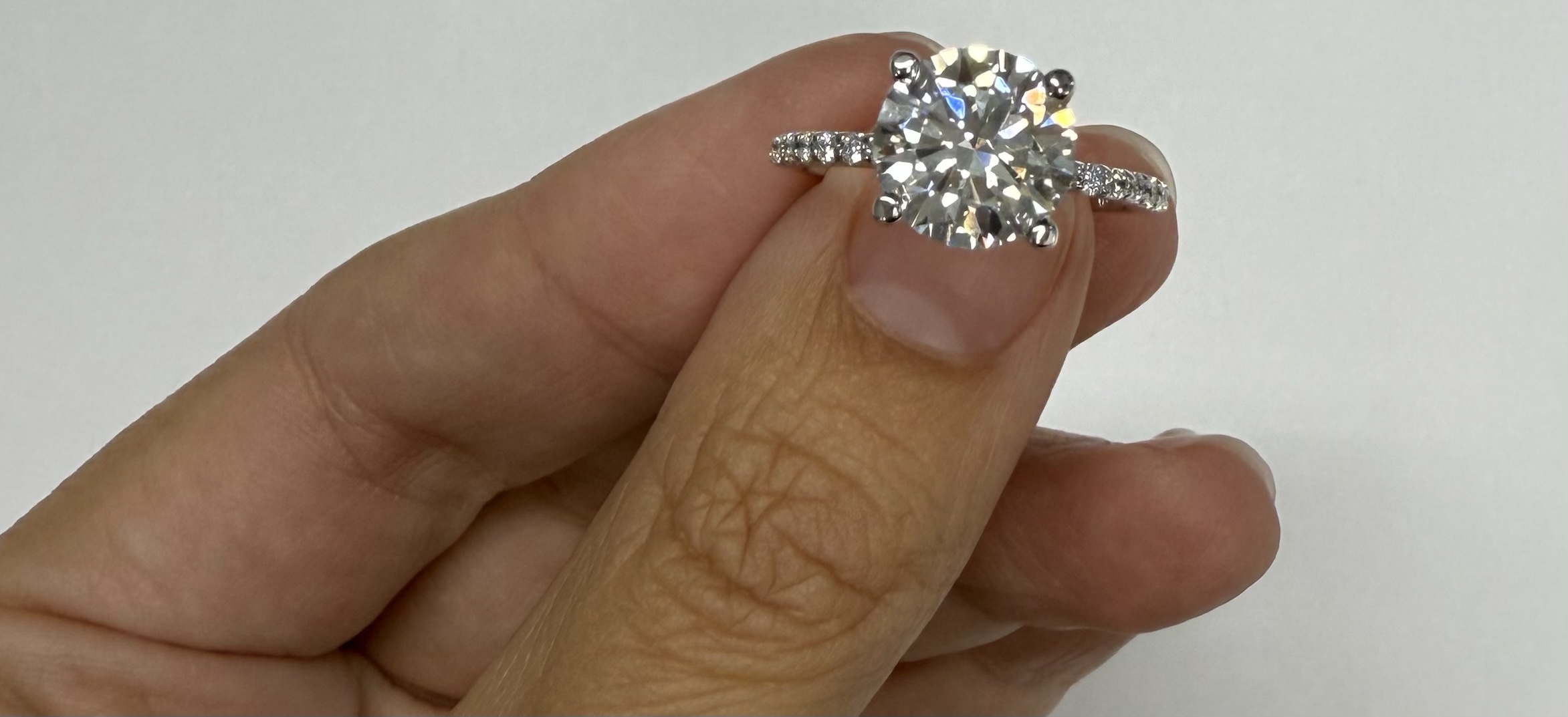 14k White Gold IGI Certified Genuine 3.03 Carat Laboratory Grown Round Brilliant Cut Diamond Solitaire - Image 7