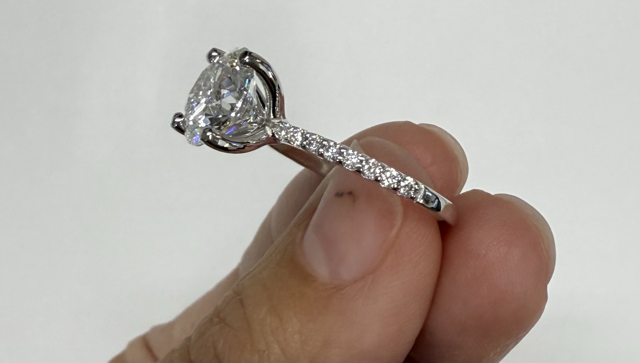 14k White Gold IGI Certified Genuine 3.03 Carat Laboratory Grown Round Brilliant Cut Diamond Solitaire - Image 9