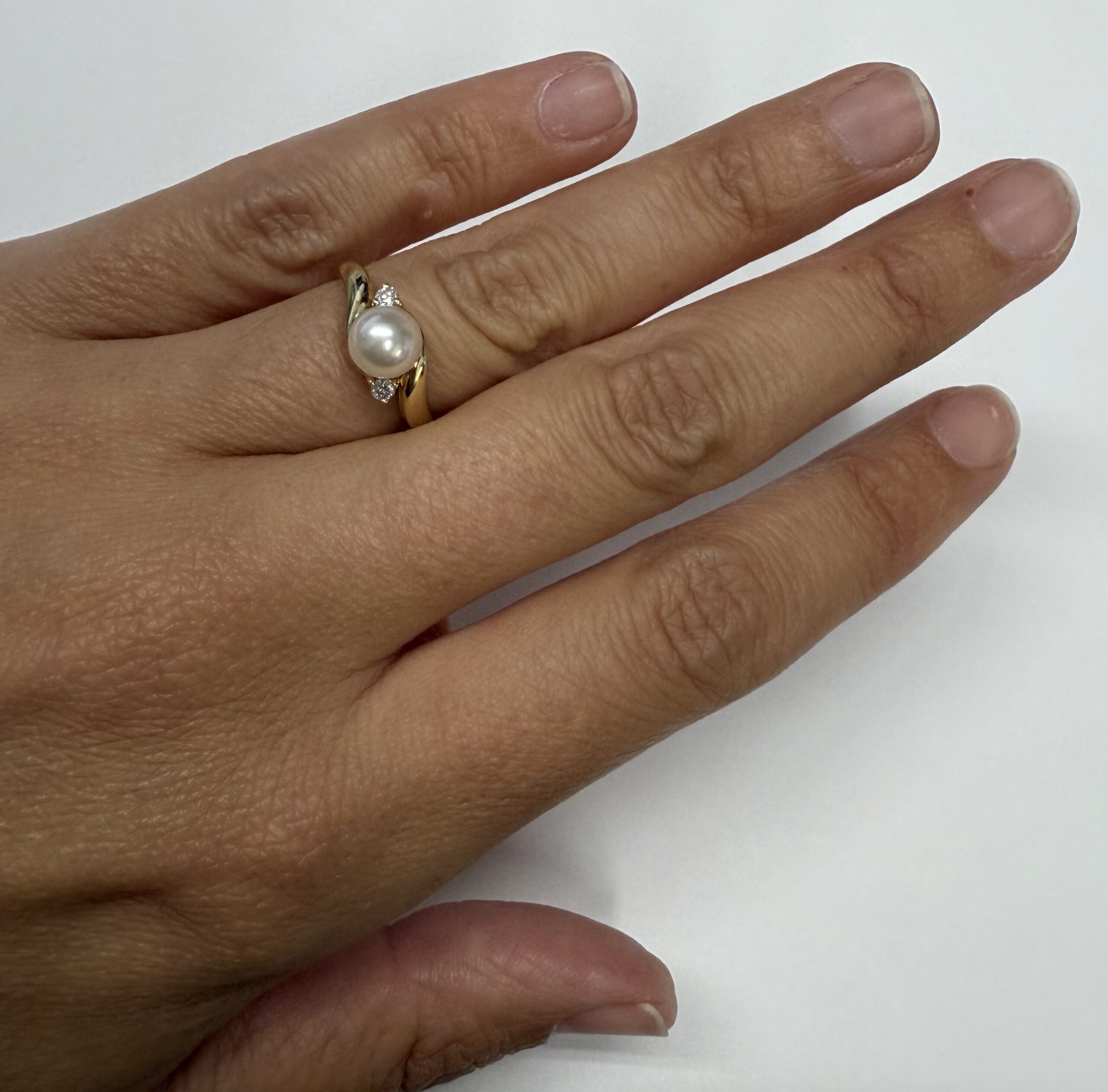 14k Yellow Gold 6 MM Cultured Pearl & Genuine .08 Cttw Round Brilliant Cut Diamond Ring - Image 18