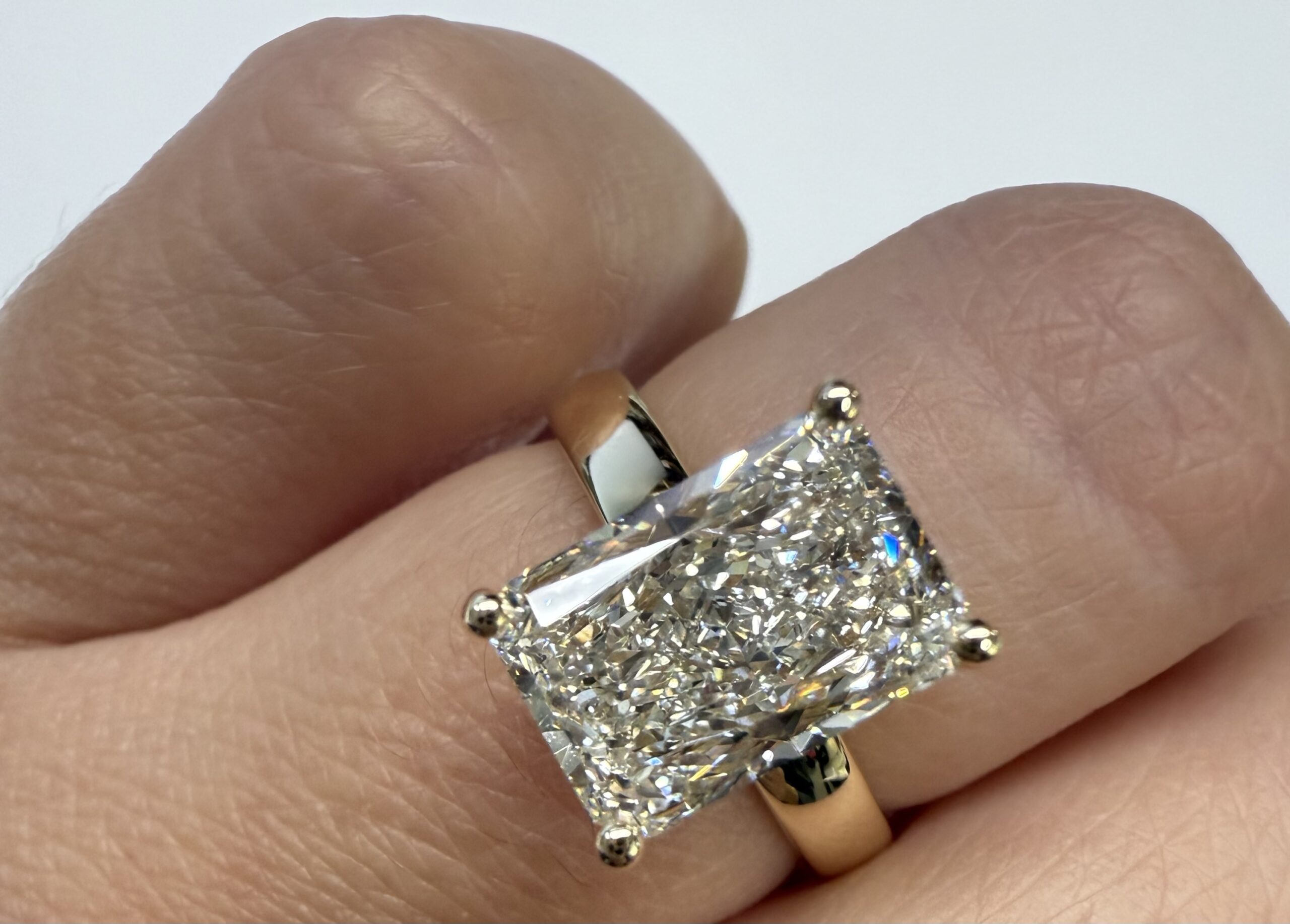 14k Yellow Gold IGI Certified Laboratory Grown 3.23 Carat Cushion Brilliant Cut Diamond Solitaire With Hidden Halo - Image 23