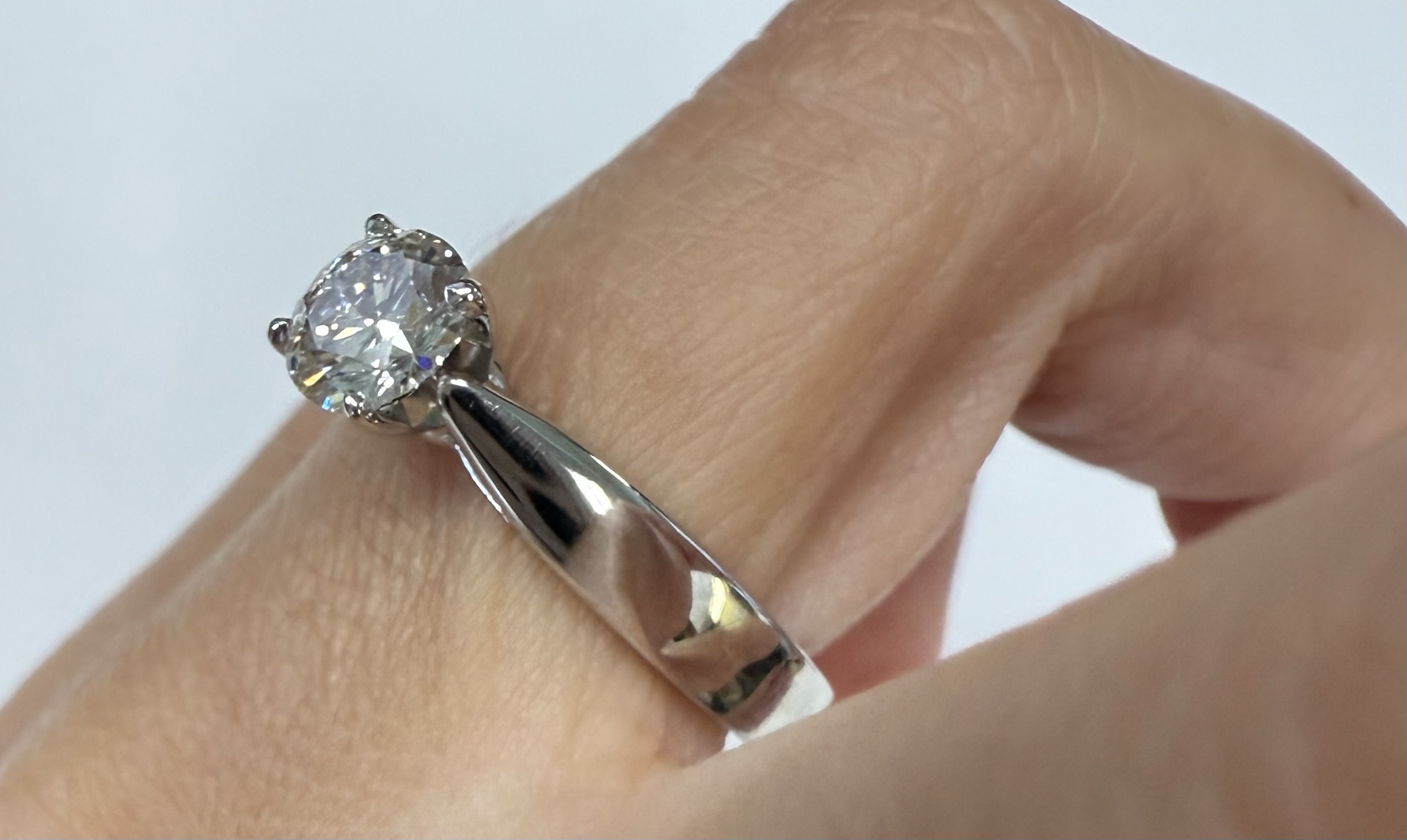 14k White Gold Genuine GIA Certified .90 Carat Round Brilliant Cut Diamond Solitaire - Image 15