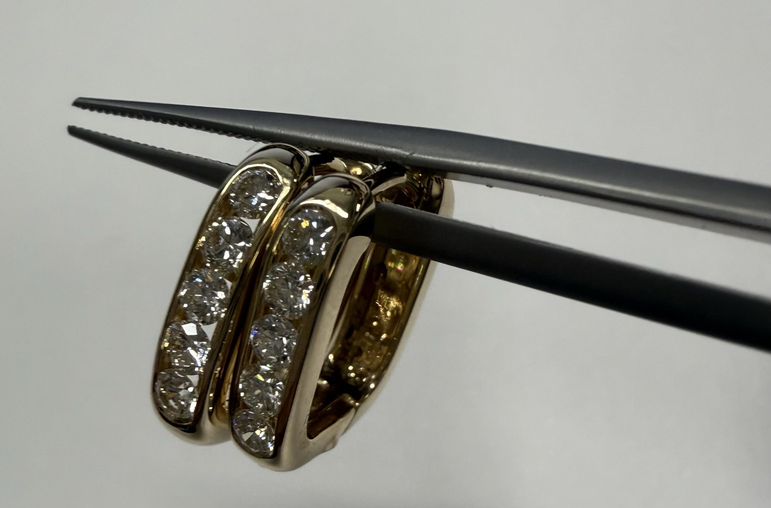 14k Yellow Gold Genuine .51 Cttw Round Brilliant Cut Diamond Oval Shaped Hoop Earrings - Image 8