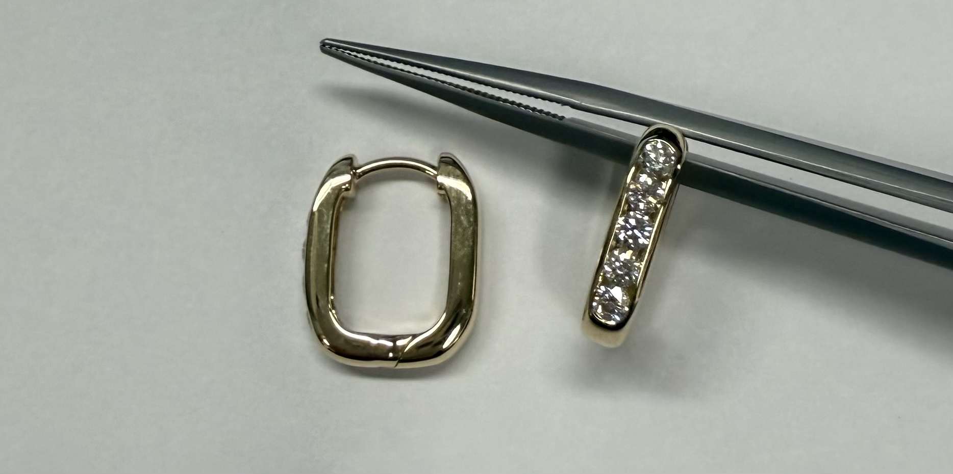 14k Yellow Gold Genuine .51 Cttw Round Brilliant Cut Diamond Oval Shaped Hoop Earrings - Image 11