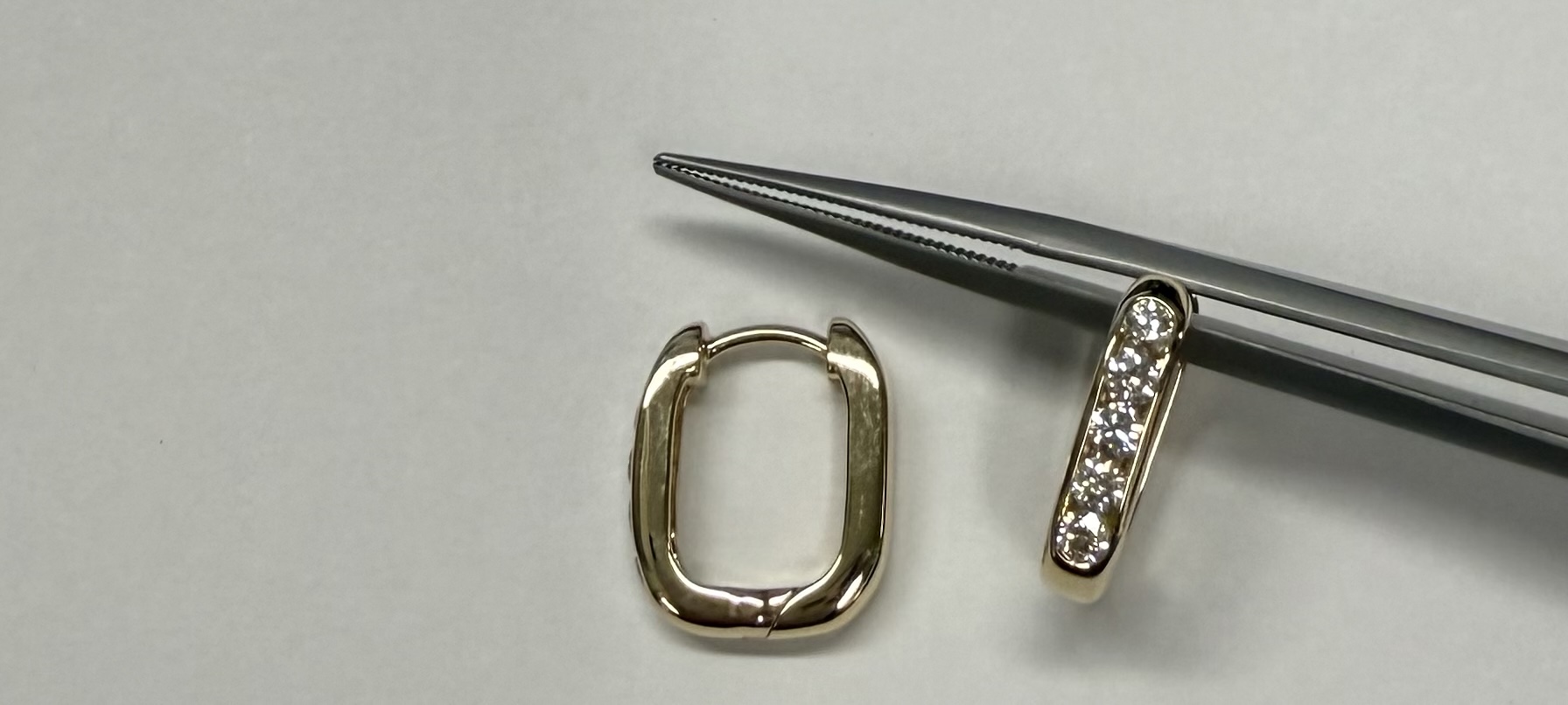 14k Yellow Gold Genuine .51 Cttw Round Brilliant Cut Diamond Oval Shaped Hoop Earrings - Image 12